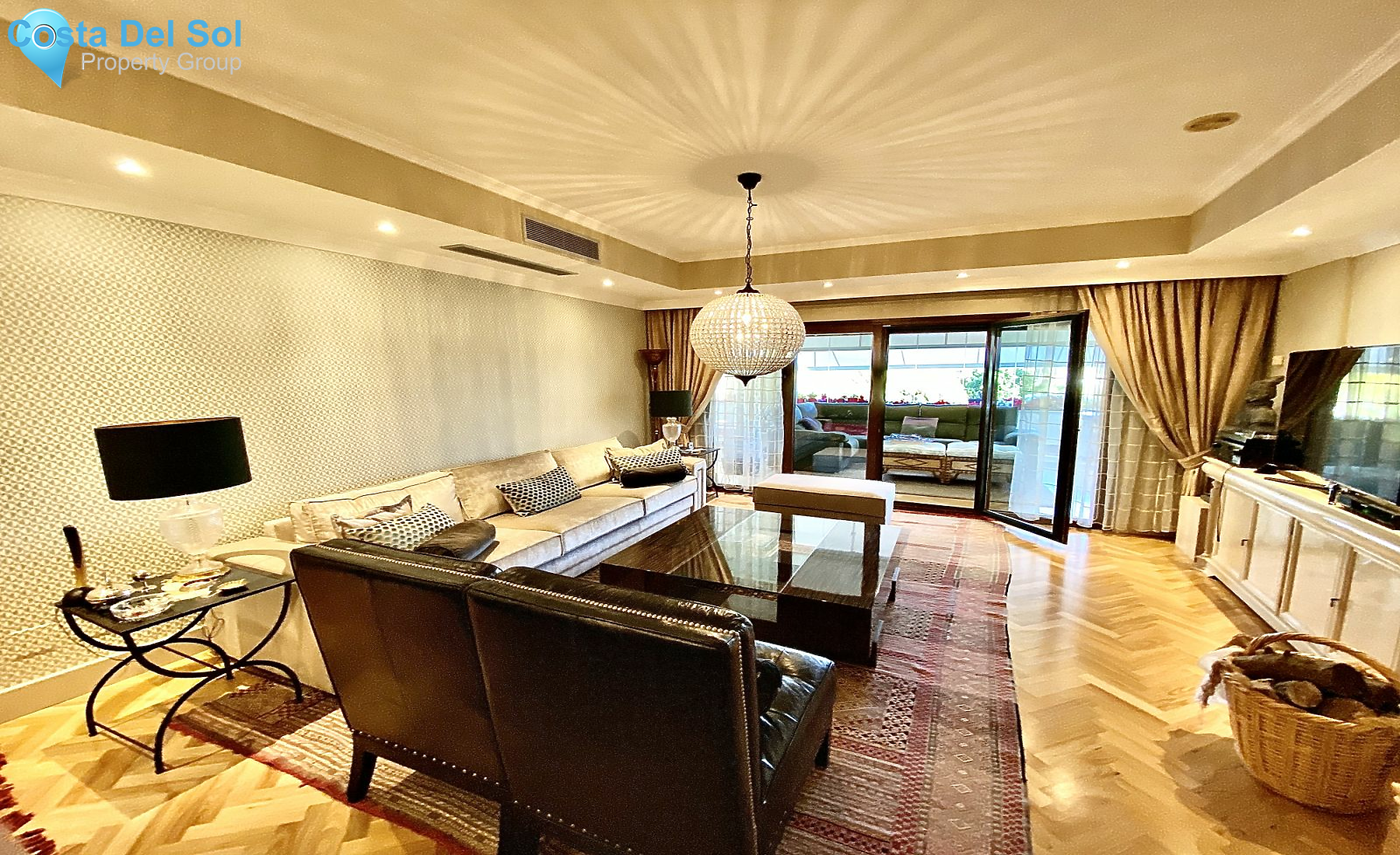 Ground Floor Apartment in The Golden Mile-1200399