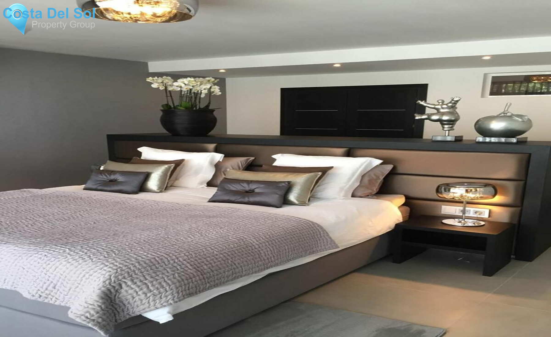 Ground Floor Apartment in The Golden Mile-1205112