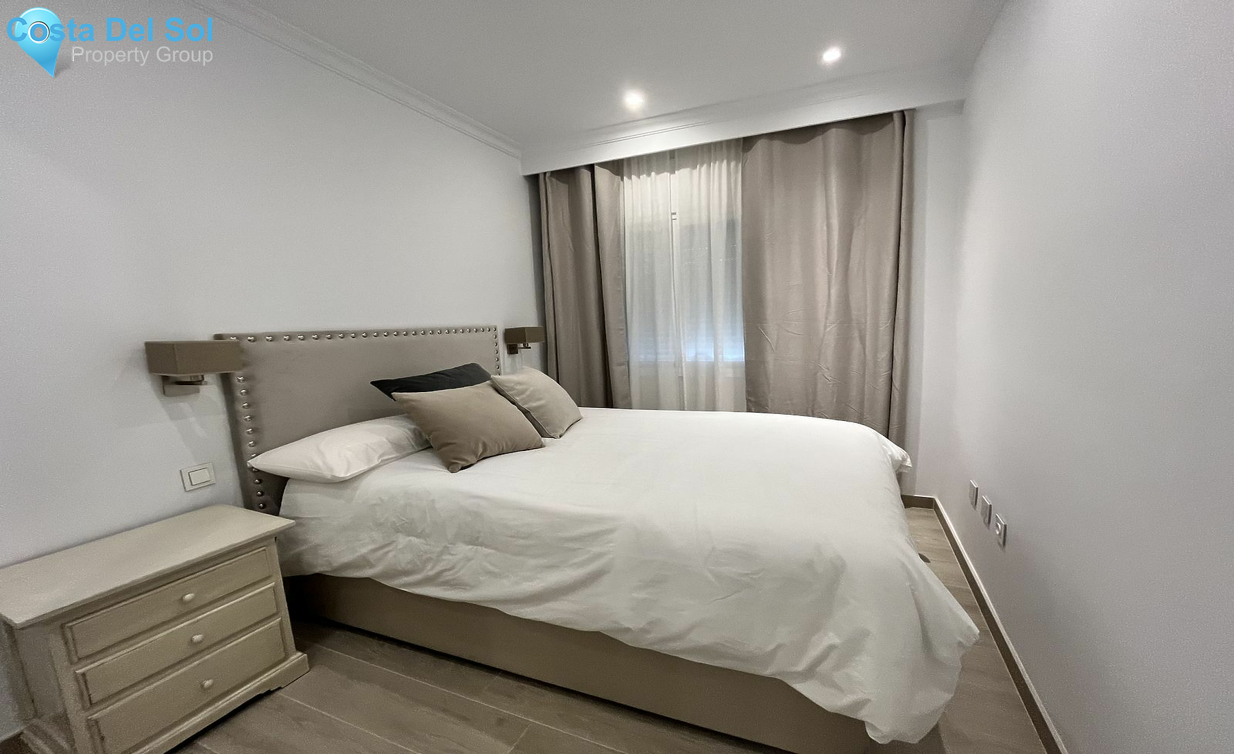 Ground Floor Apartment in The Golden Mile-1552004