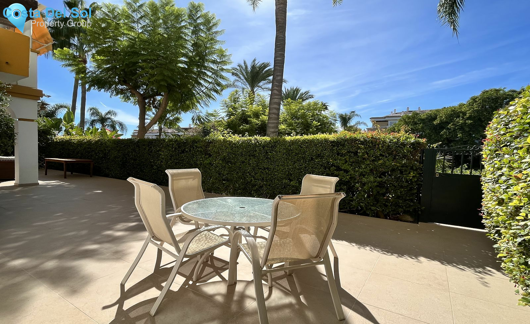 Ground Floor Apartment in The Golden Mile-1551994