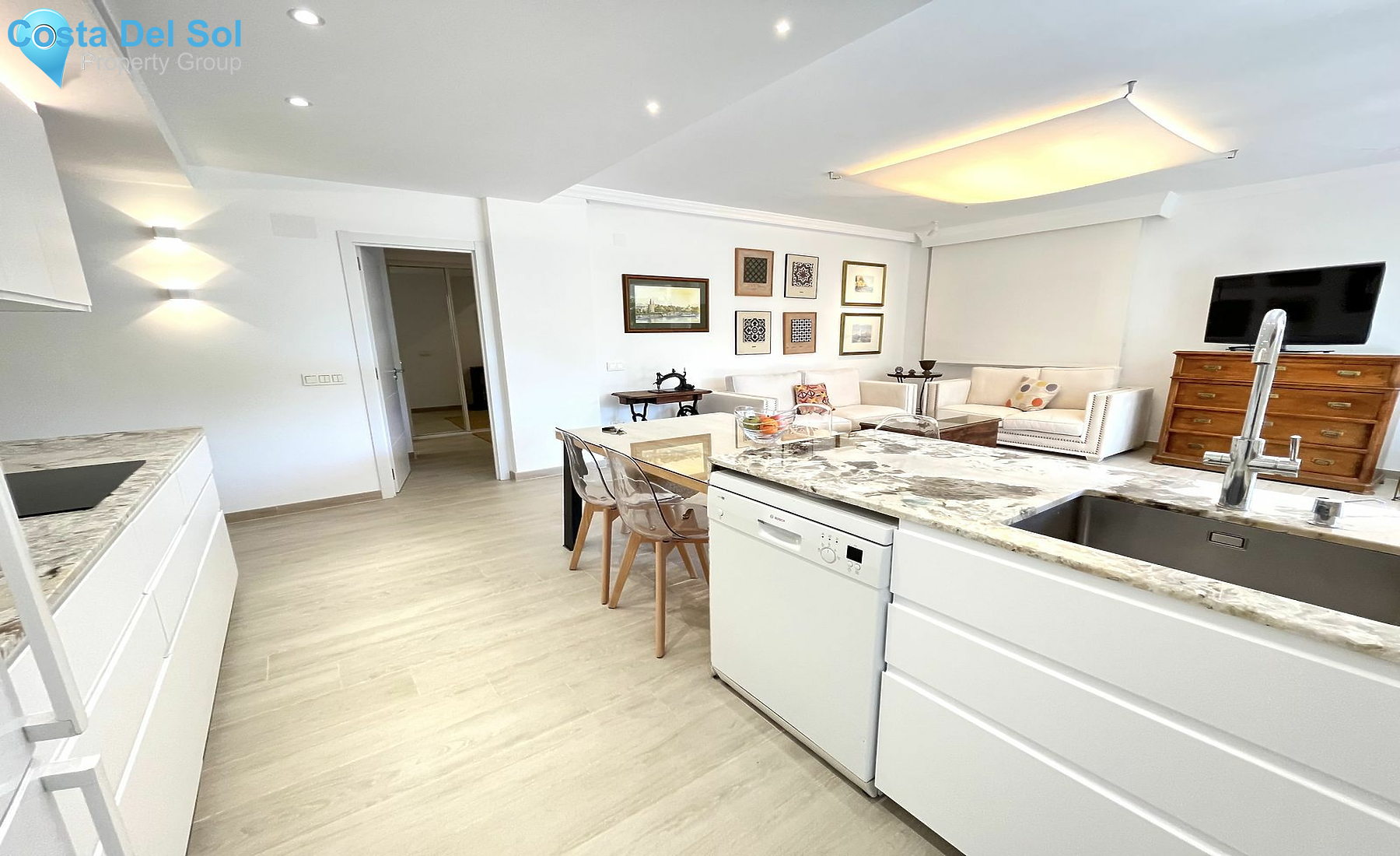 Ground Floor Apartment in The Golden Mile-1551998