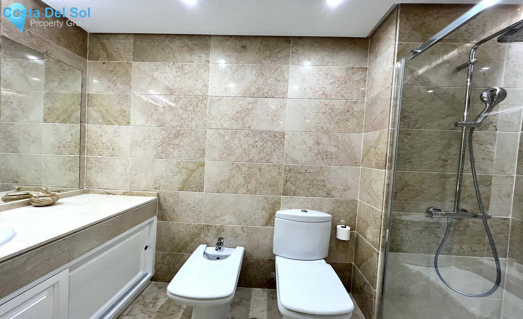 Ground Floor Apartment in The Golden Mile-1552000