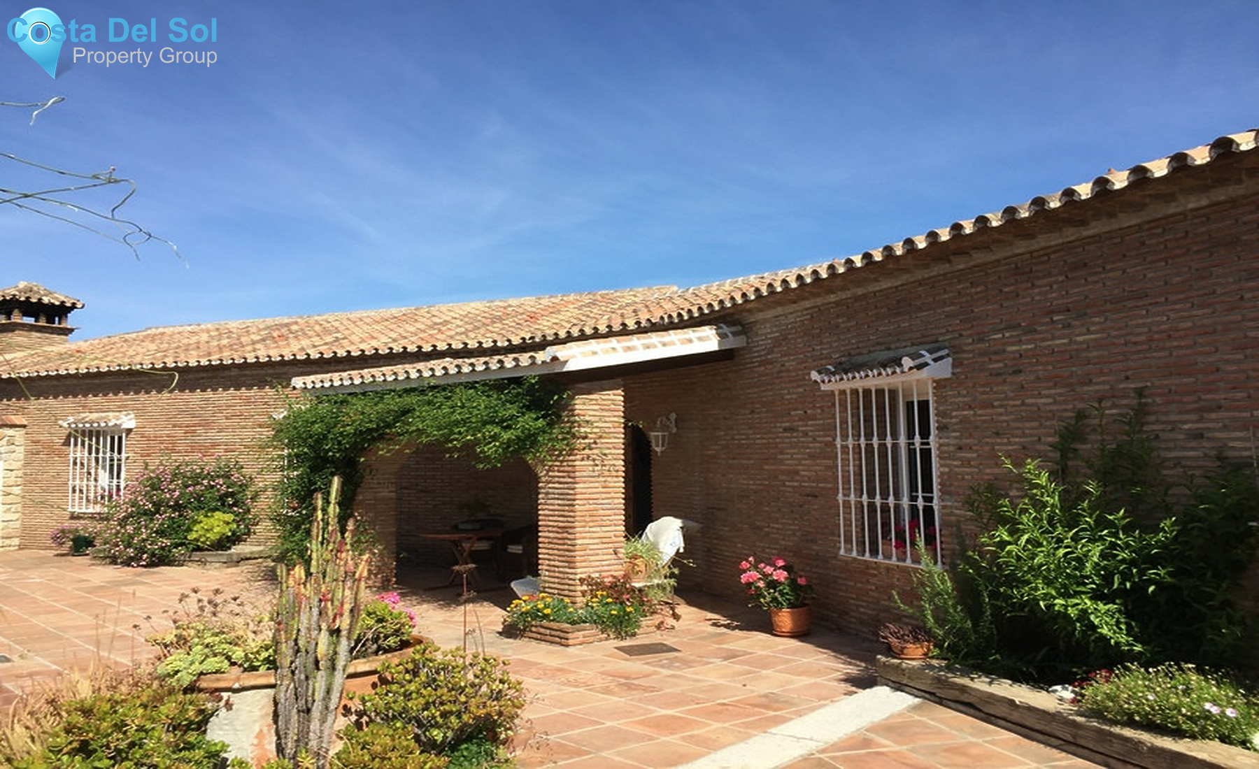 House in Alhaurín de la Torre-1299104