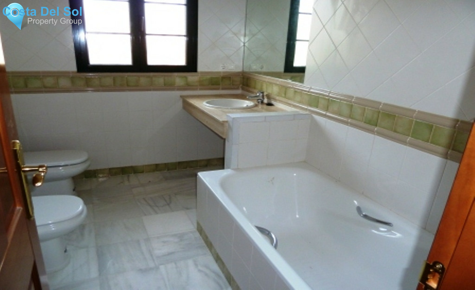 House in Alhaurín de la Torre-1335877