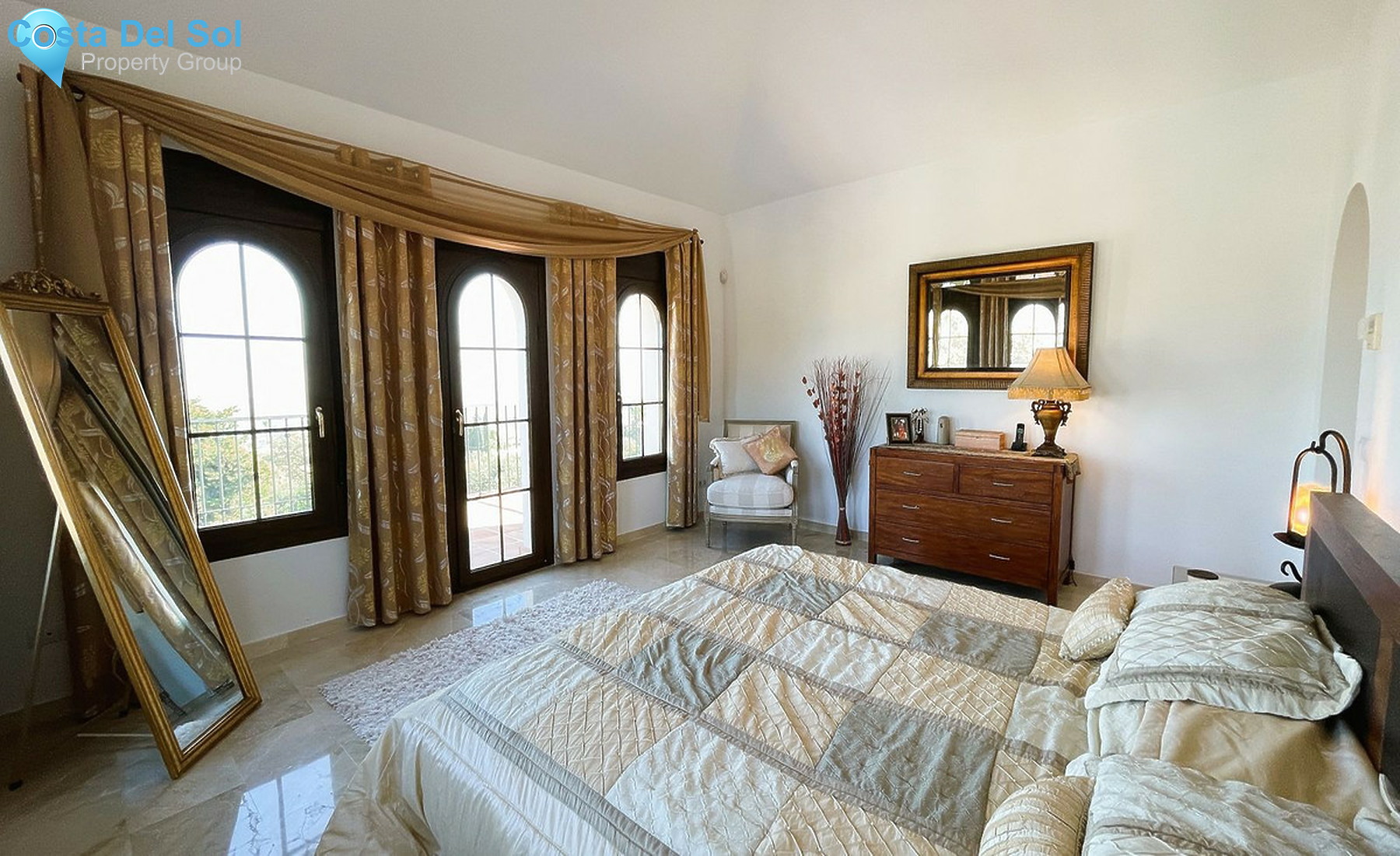 House in Alhaurín el Grande-1235690