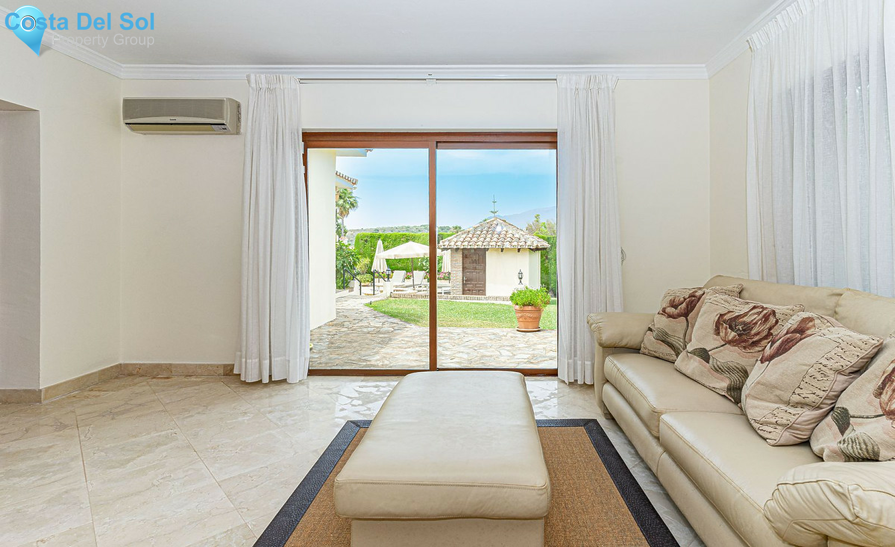 House in El Paraiso-1247281