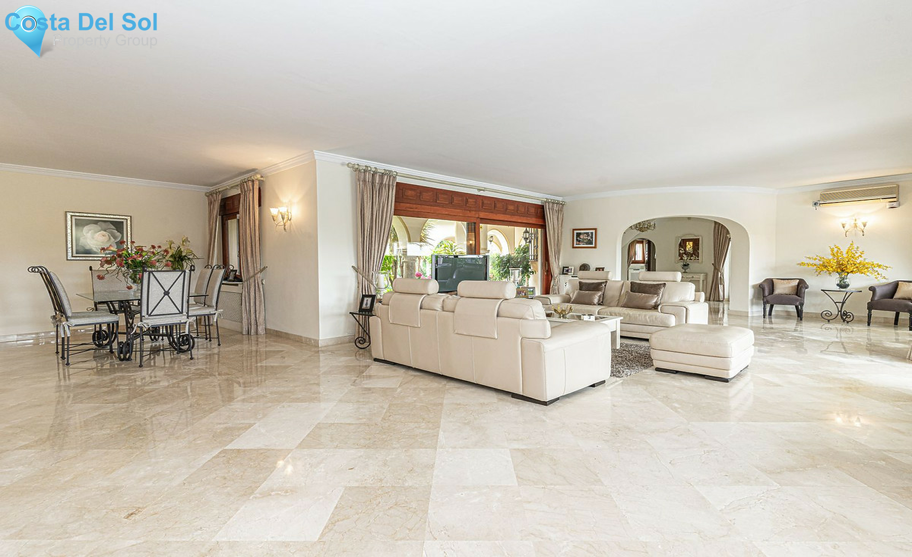 House in El Paraiso-1247266