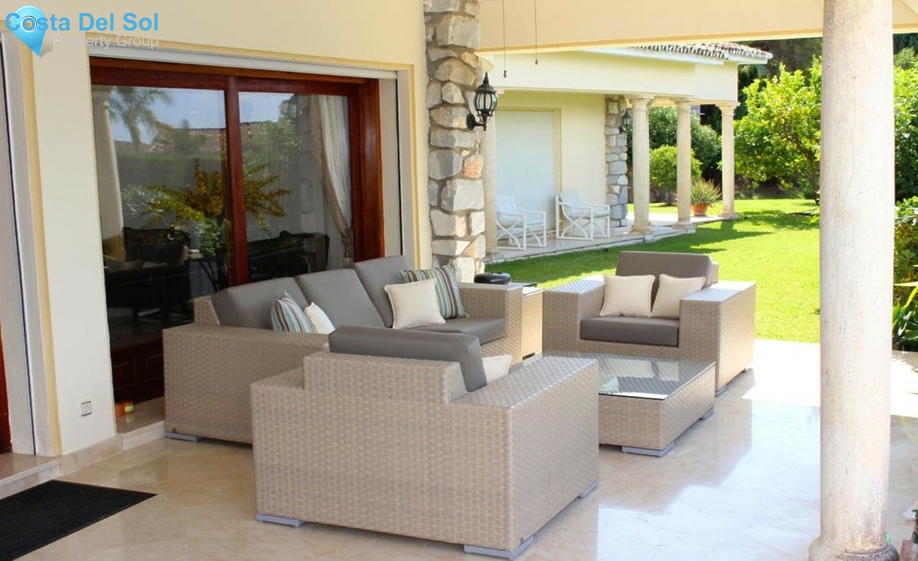 House in El Paraiso-1247270