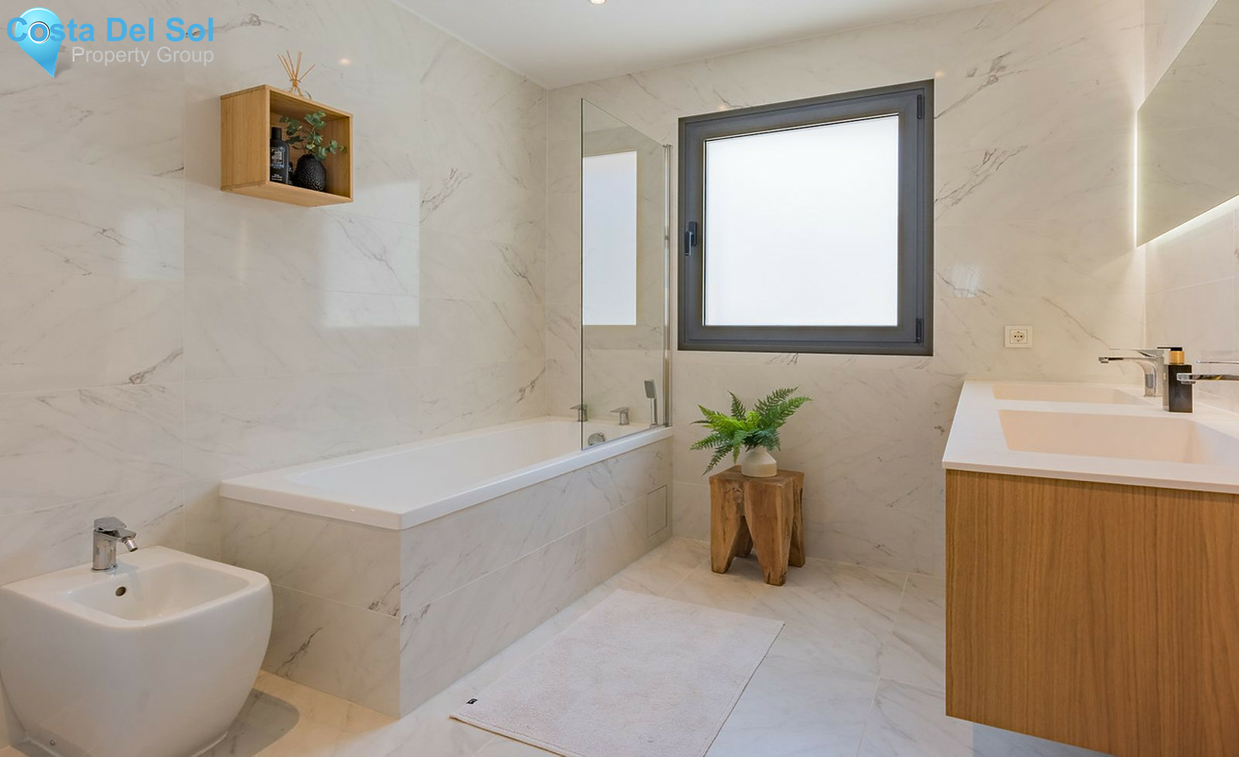 House in El Paraiso-1274167