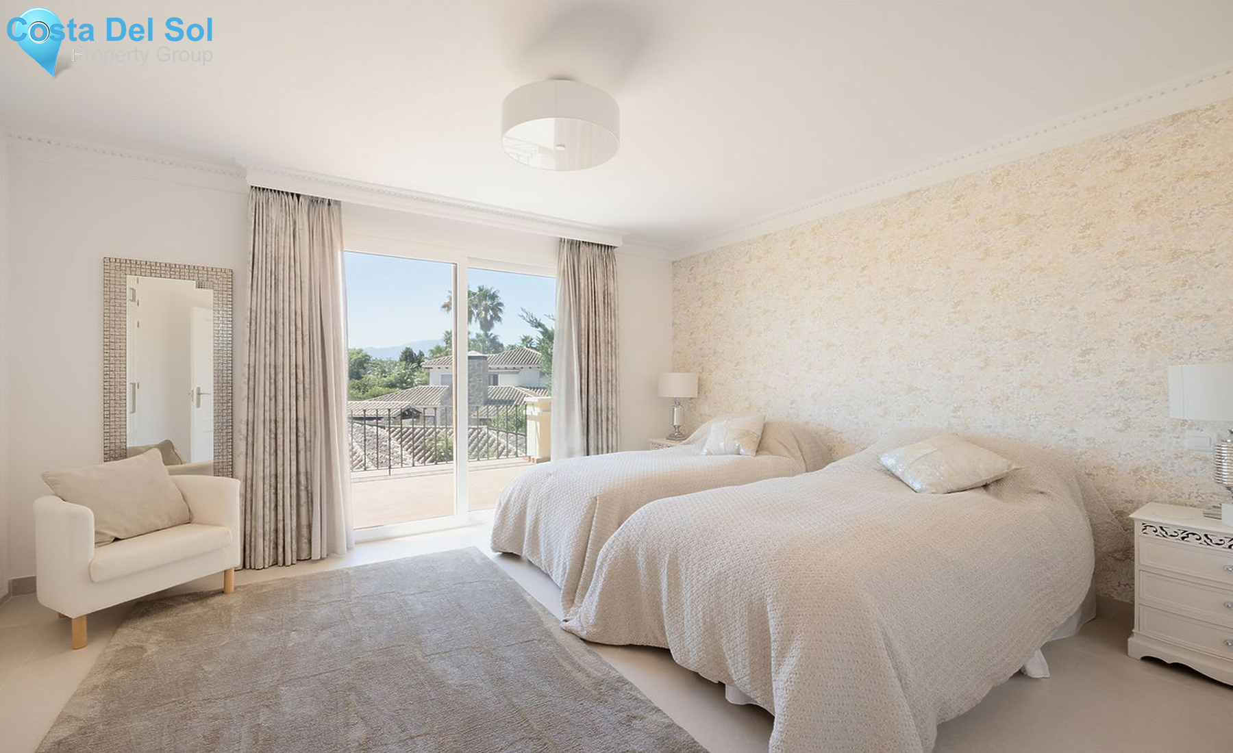 House in El Paraiso-1511696