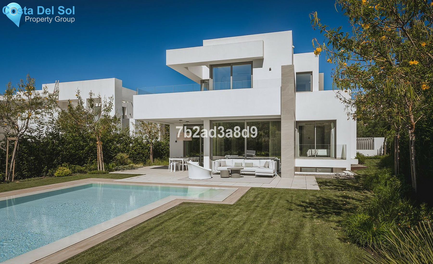 House in El Paraiso-1512275