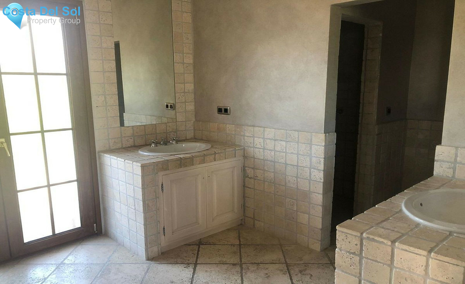 House in Estepona-1258746