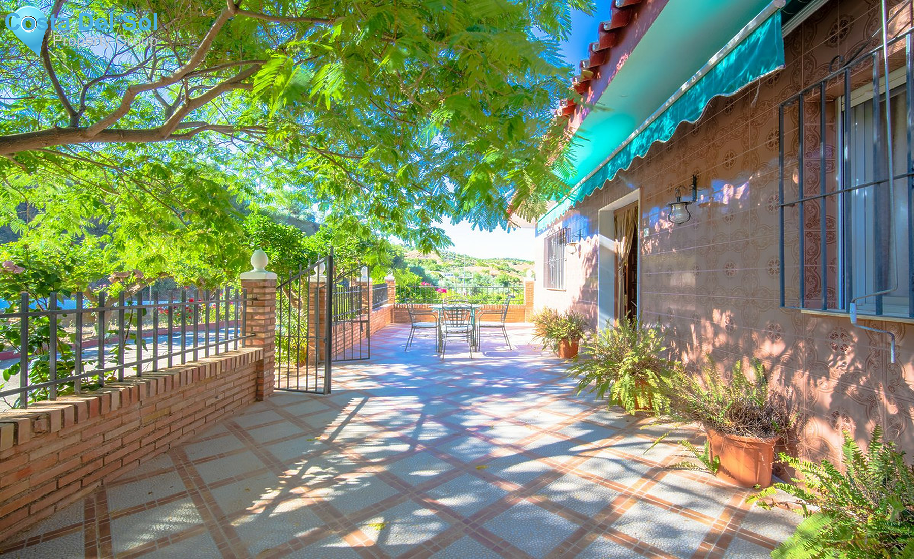 House in Guaro-1254398