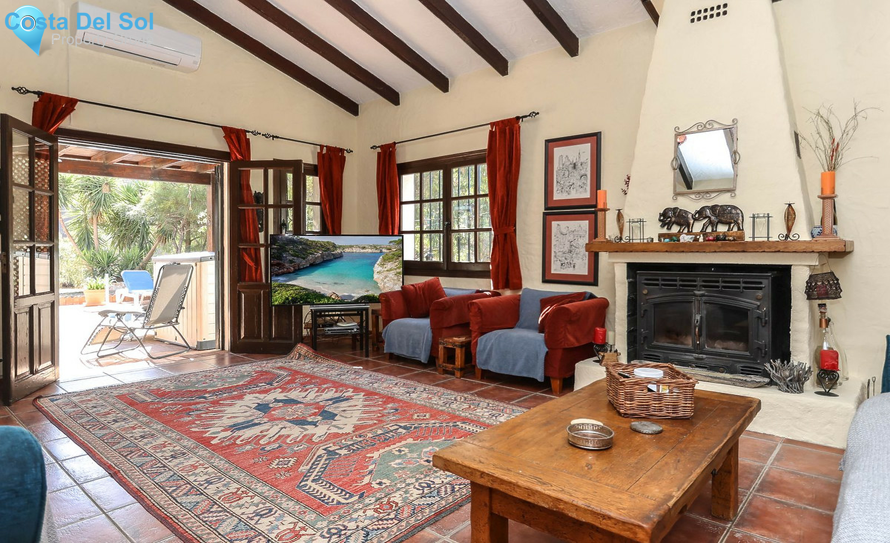 House in Guaro-1543010