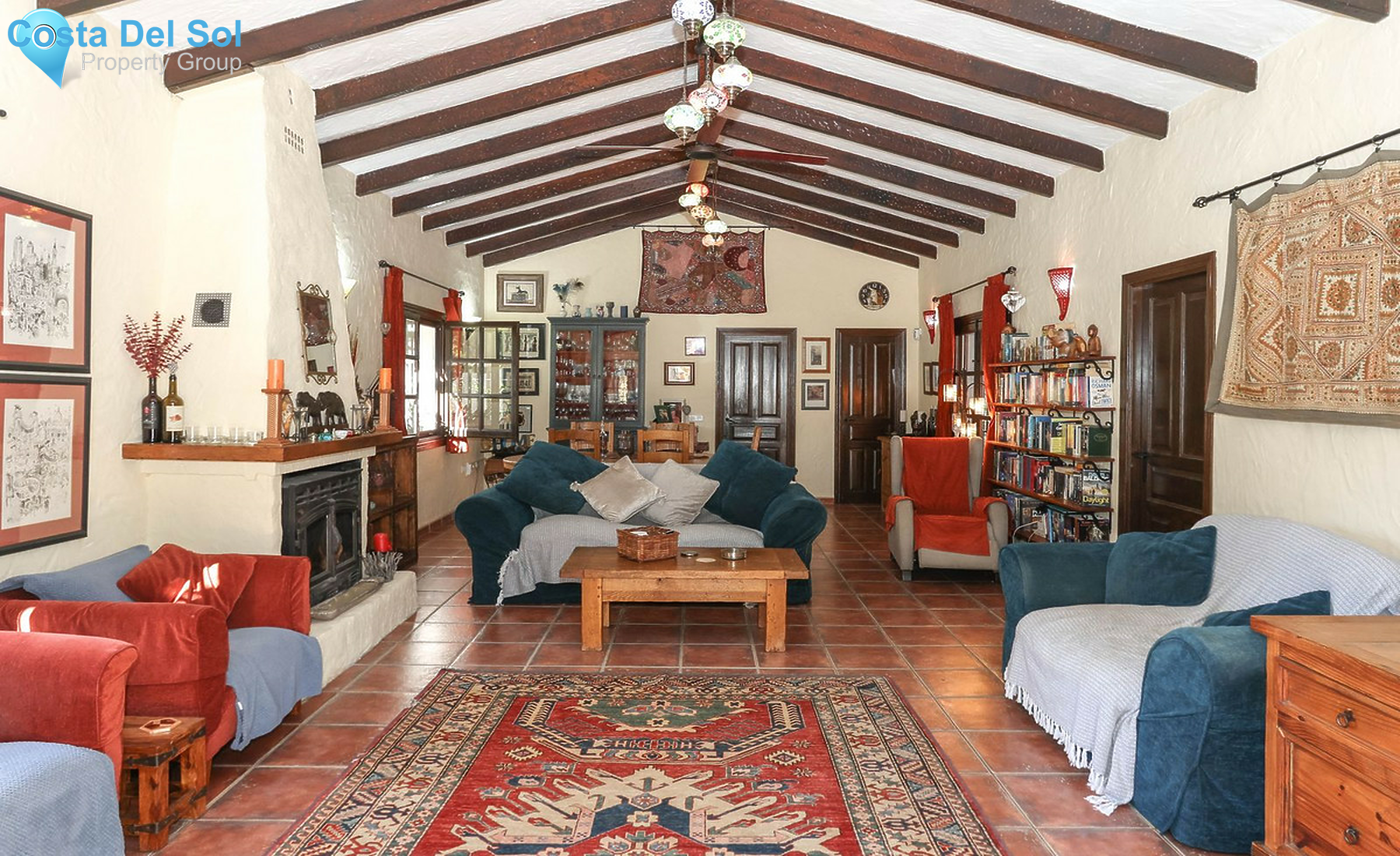 House in Guaro-1543011