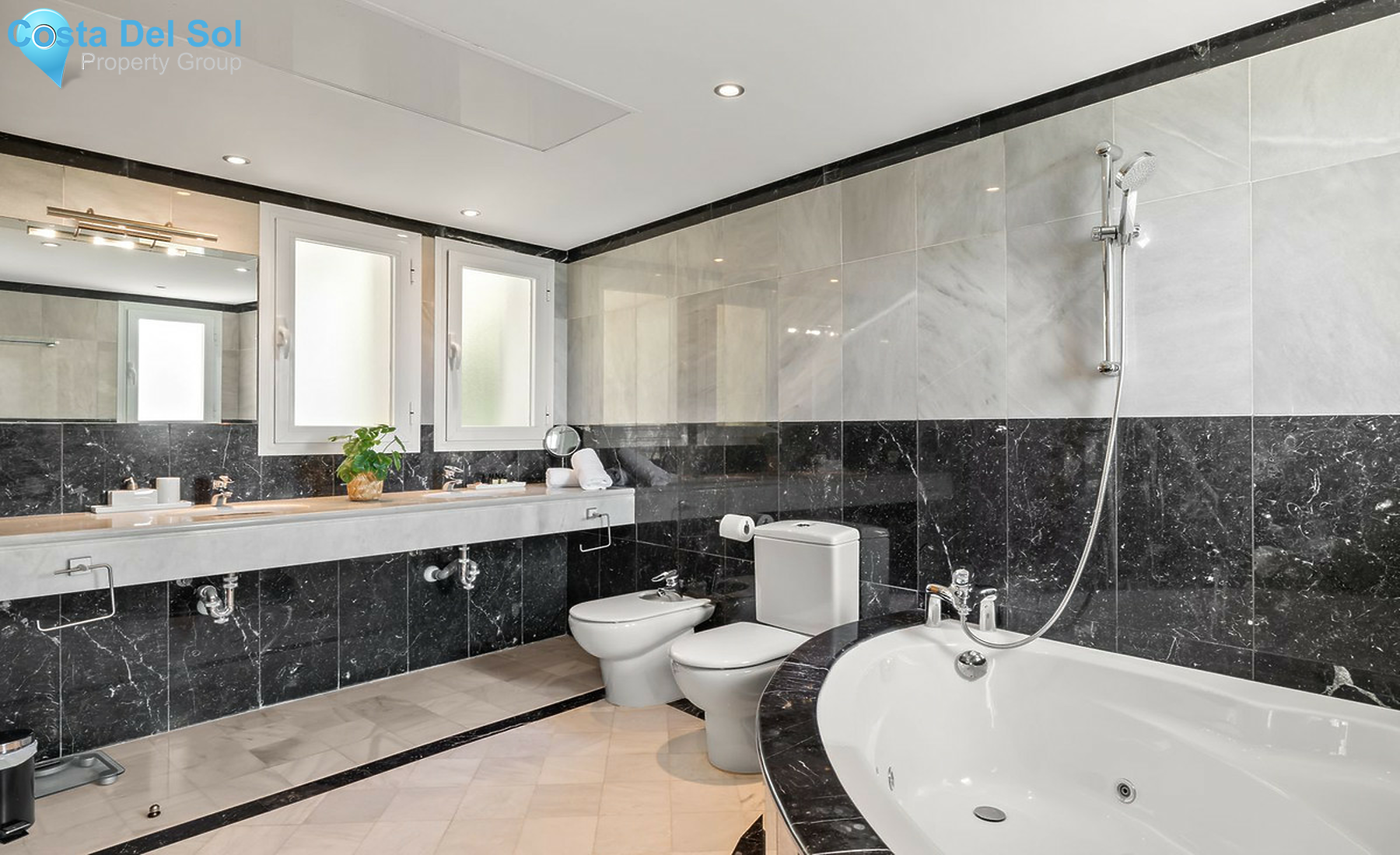 House in Los Flamingos-1480056