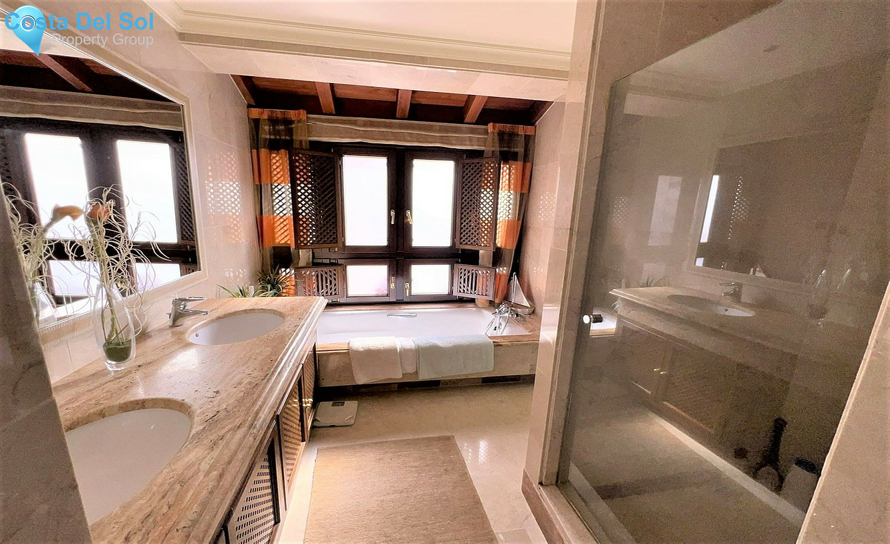 House in Marbella-1250556