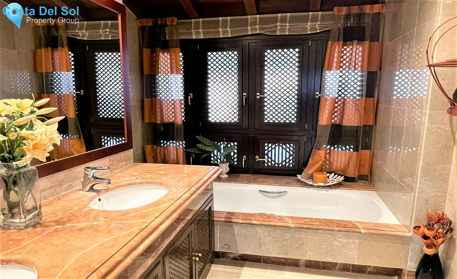 House in Marbella-1250558