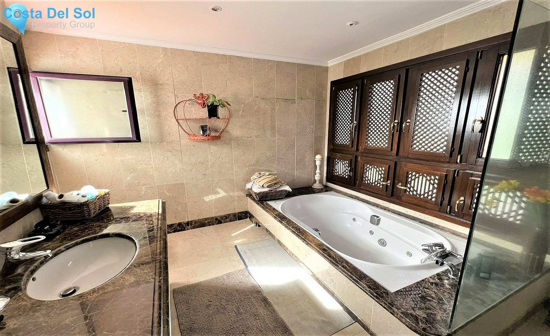 House in Marbella-1250562