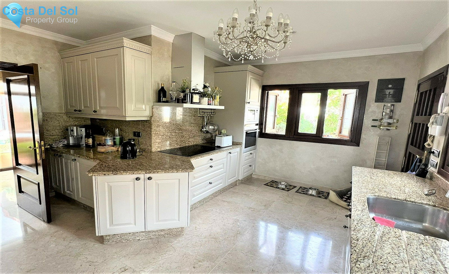 House in Marbella-1250548