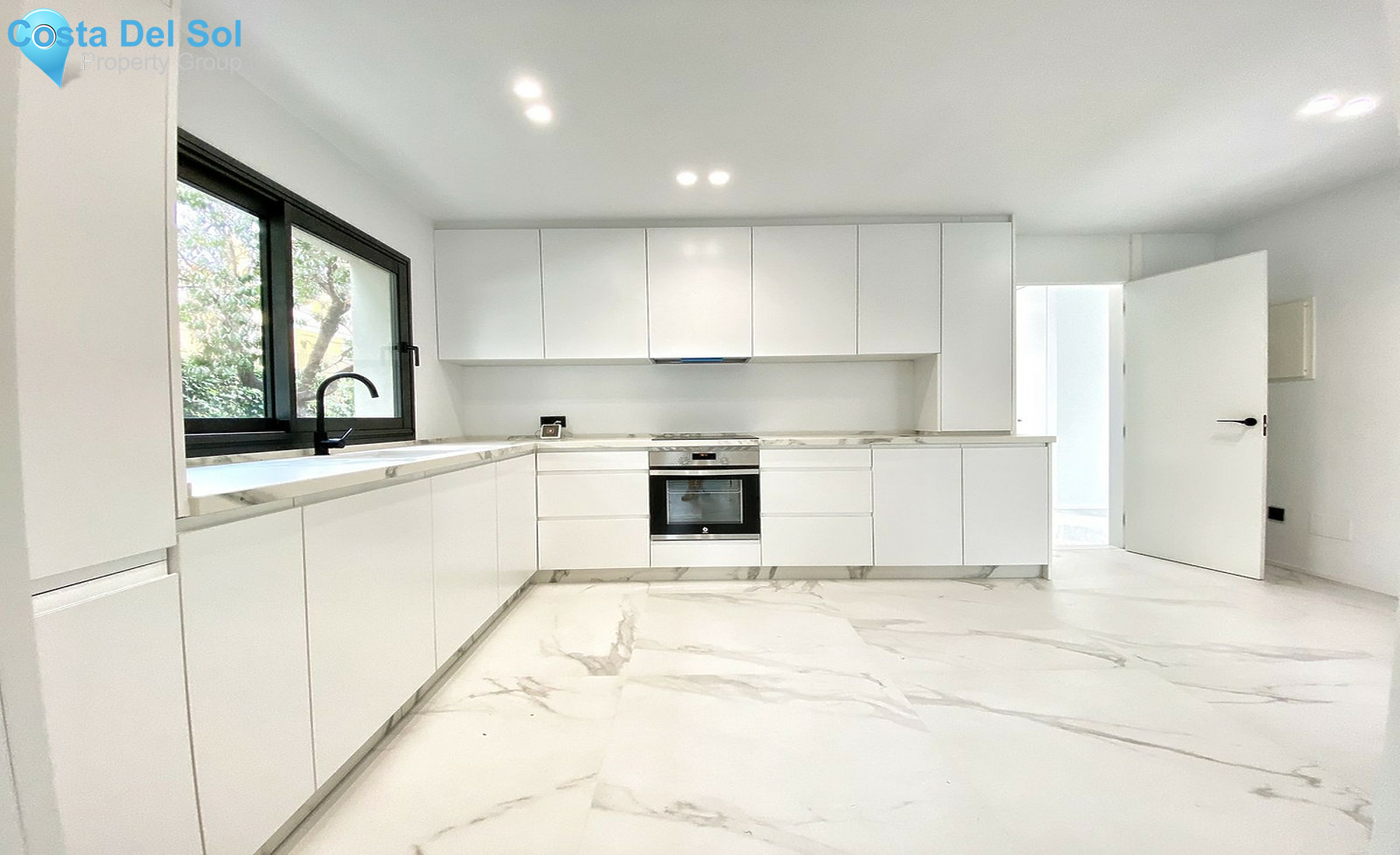 House in Marbella-1502001