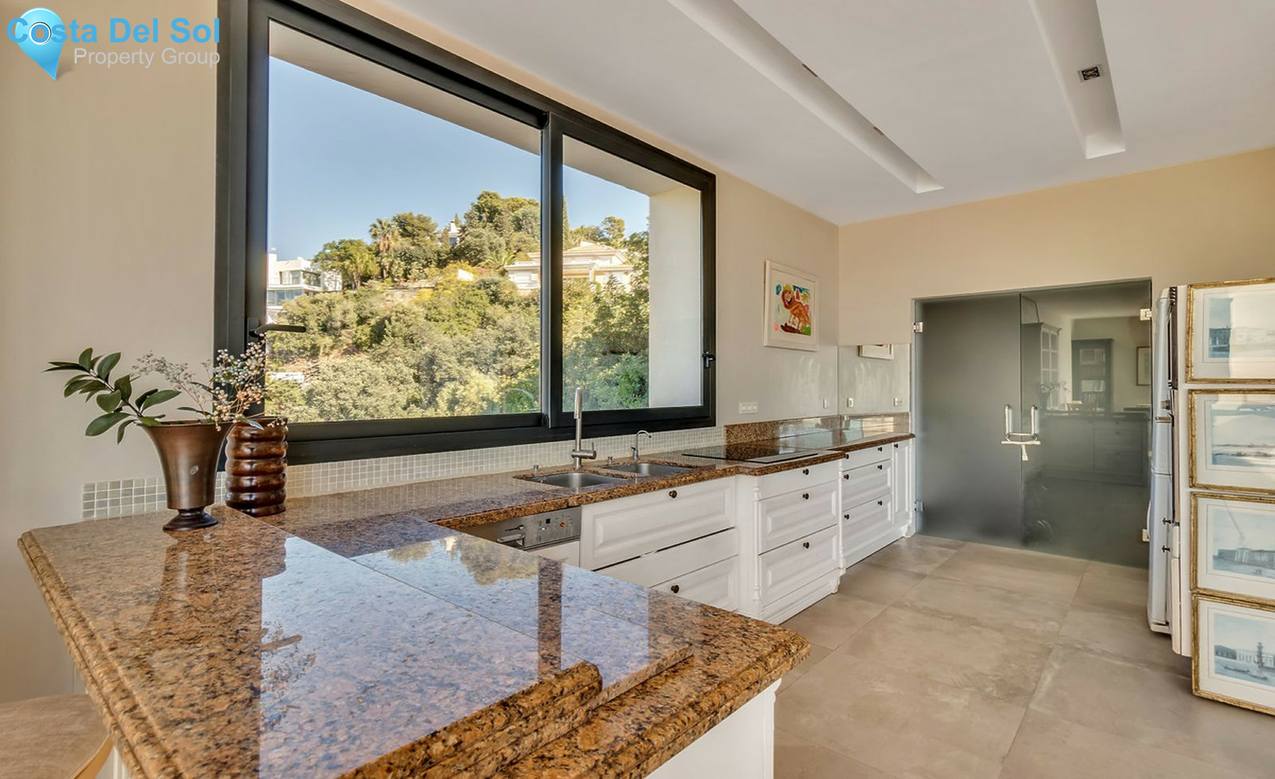 House in Marbella-1558734