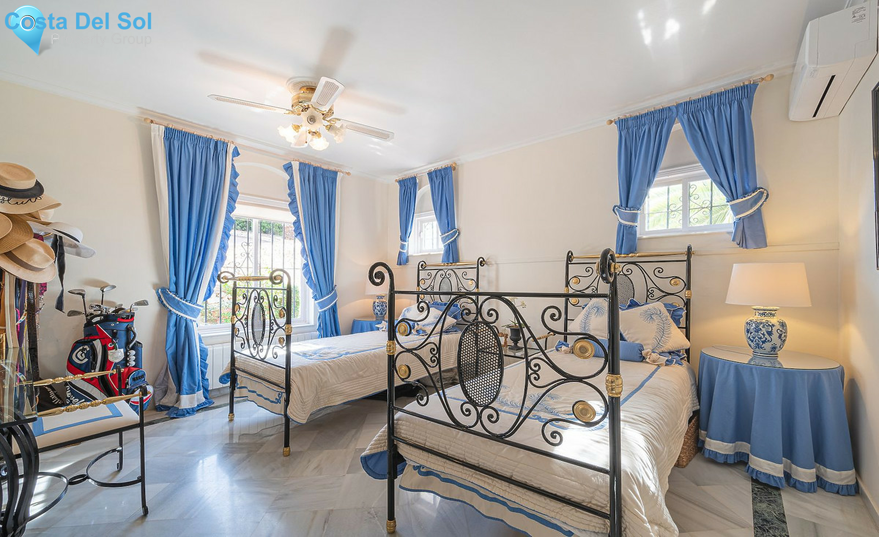 House in Málaga-1537784