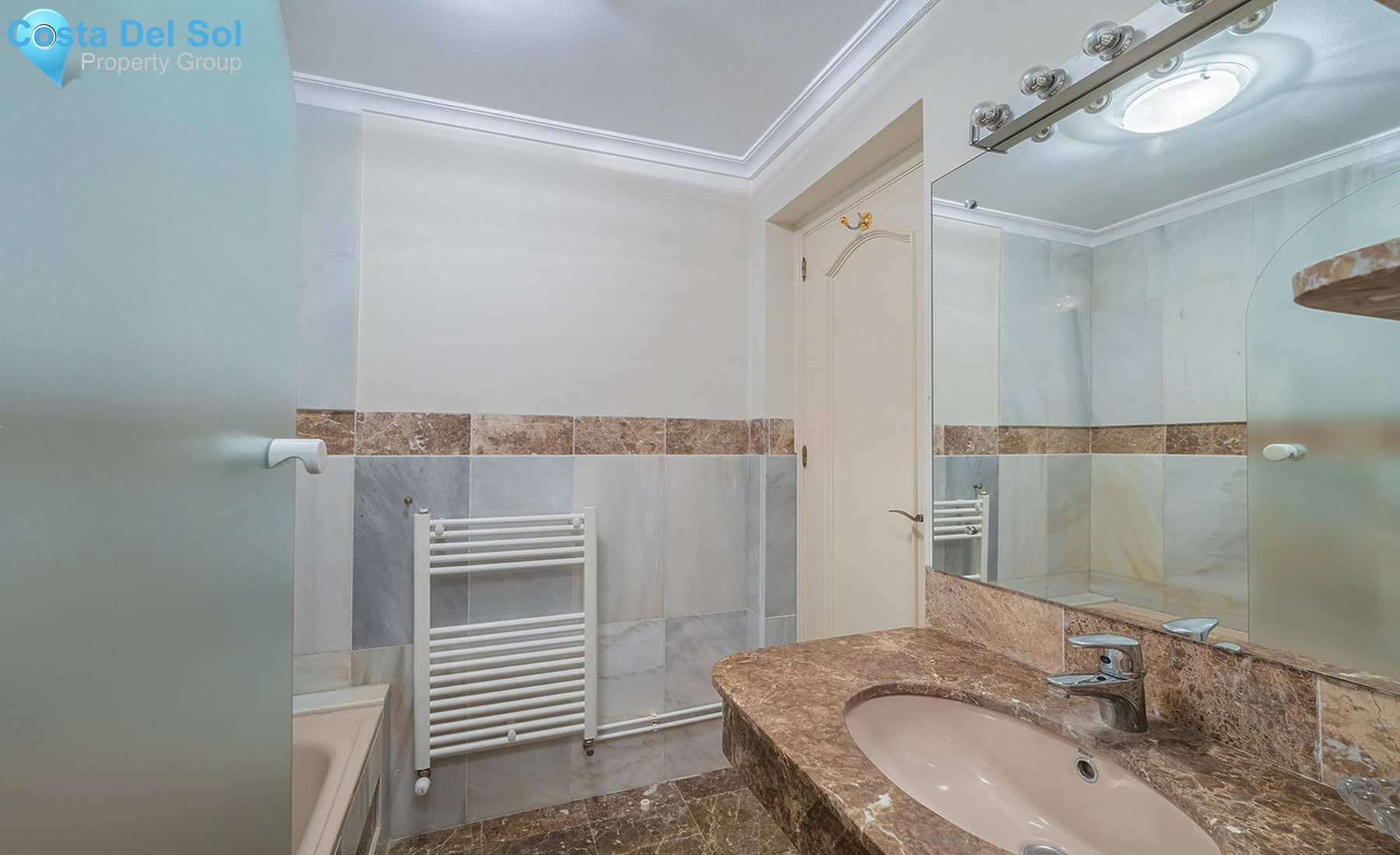 House in Málaga-1537785