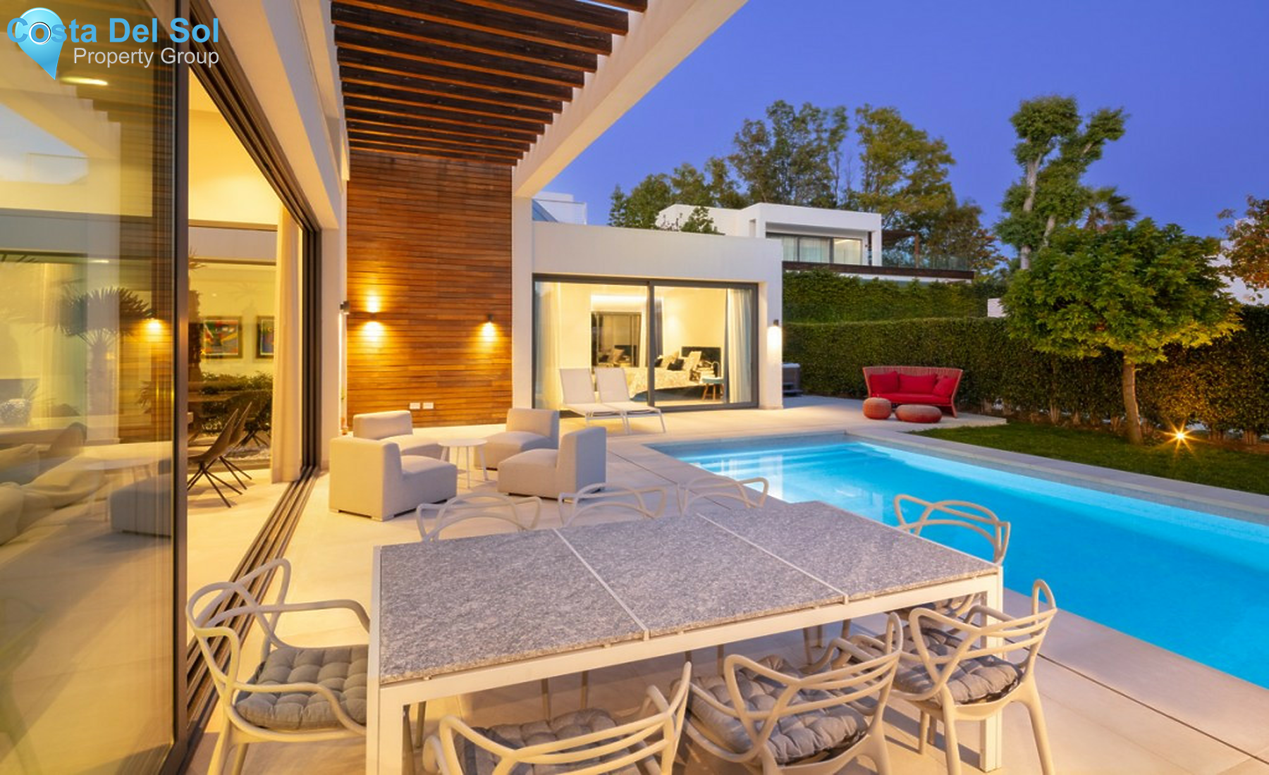 House in New Golden Mile-1244786