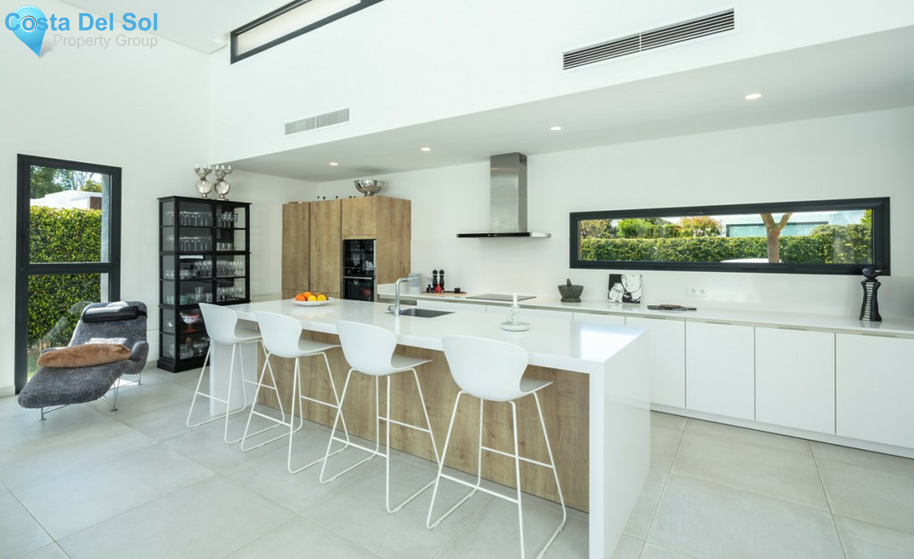 House in New Golden Mile-1244773