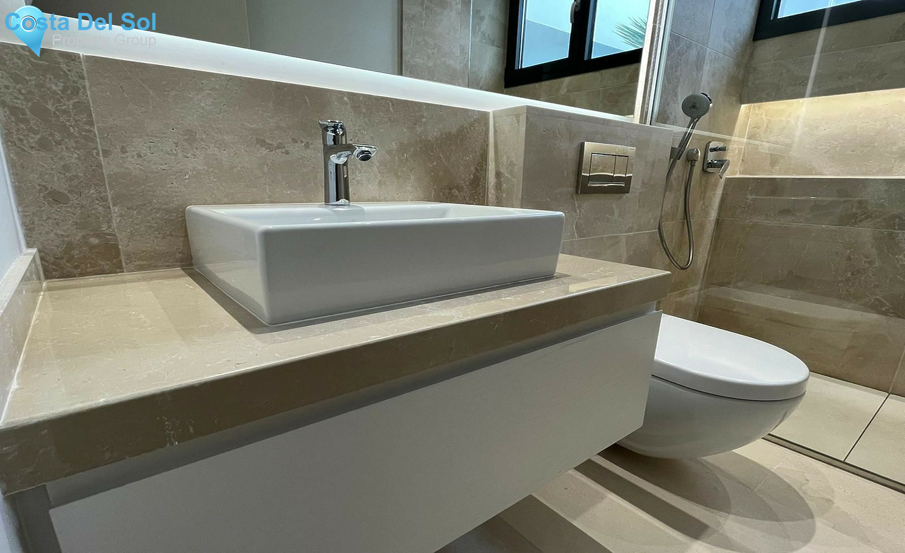 House in New Golden Mile-1458718