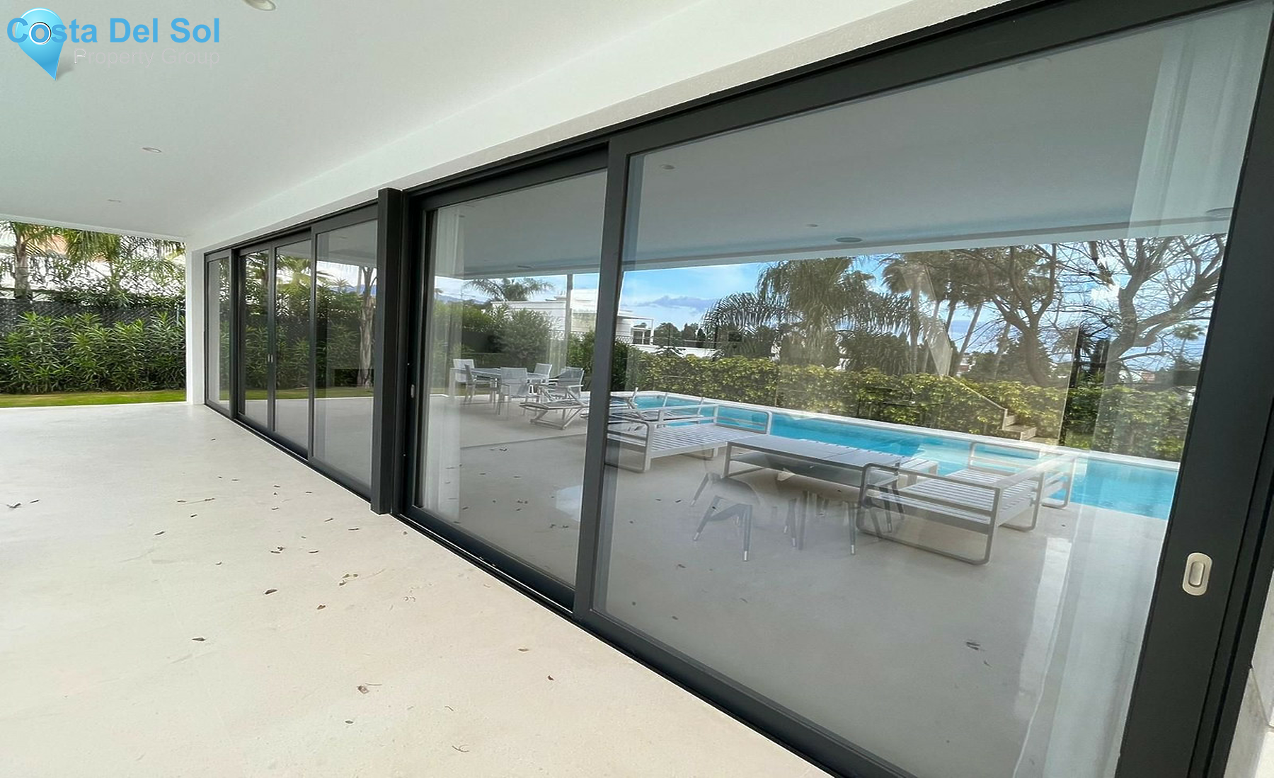 House in New Golden Mile-1458707