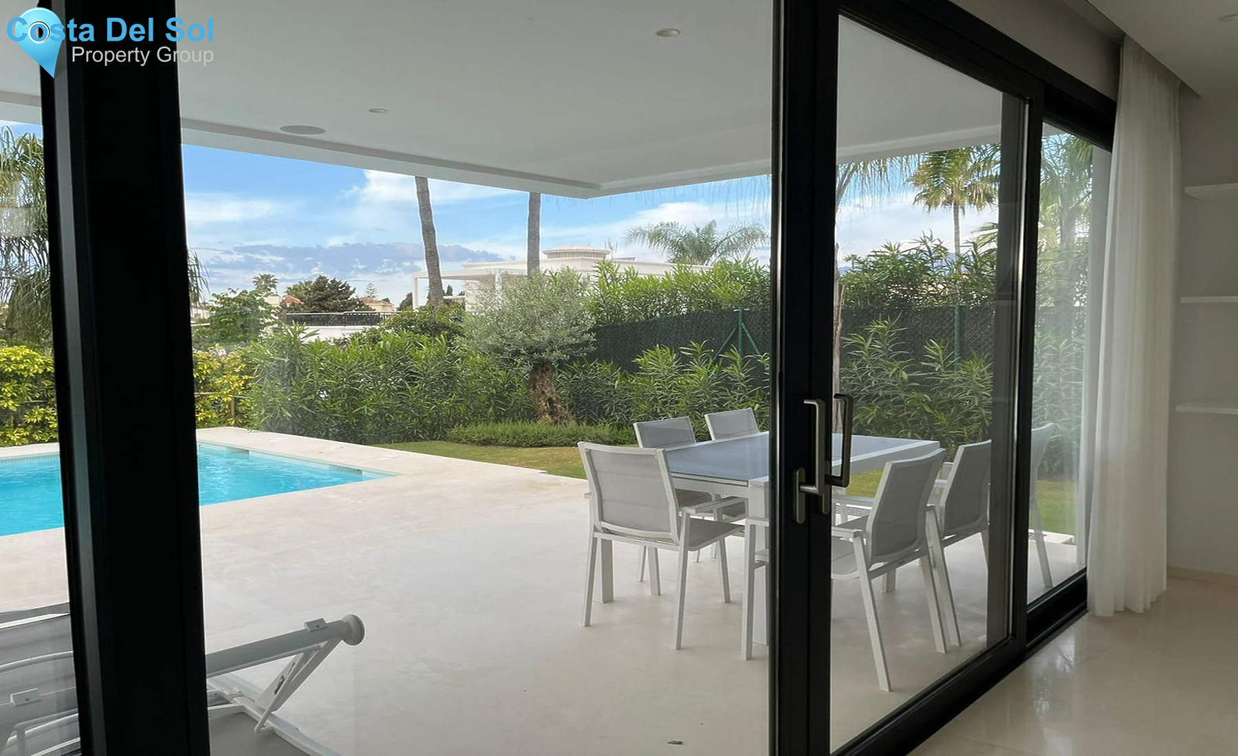 House in New Golden Mile-1458709