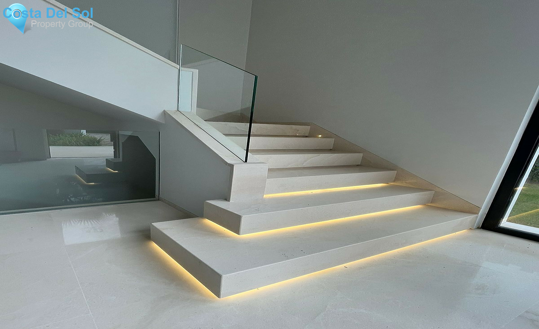 House in New Golden Mile-1458711