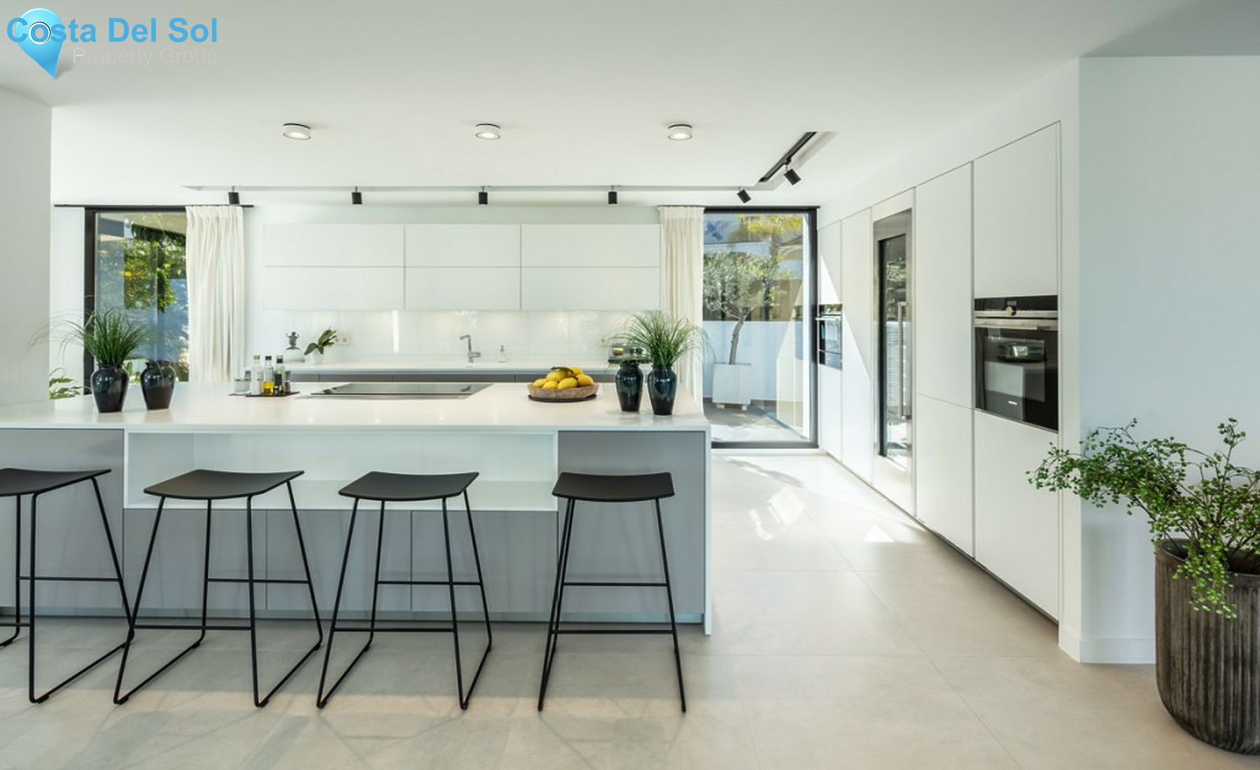 House in Nueva Andalucía-1241558