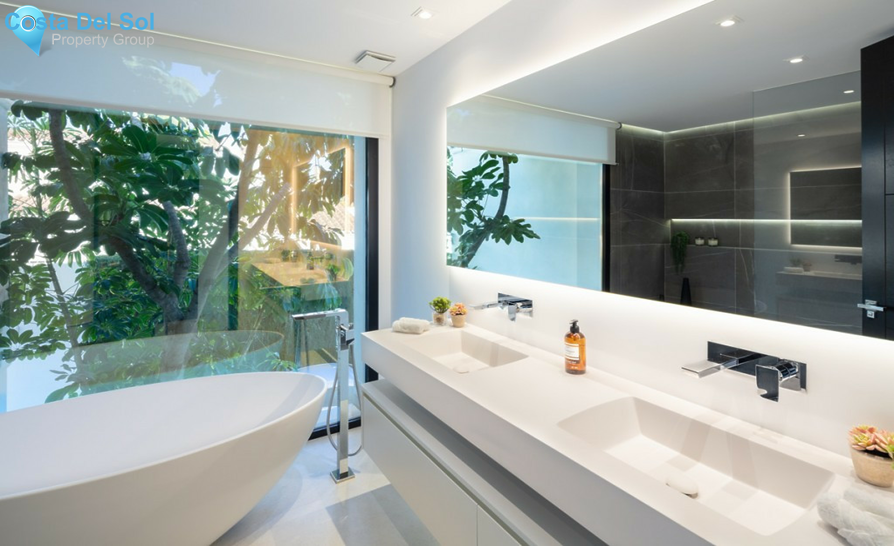 House in Nueva Andalucía-1241542