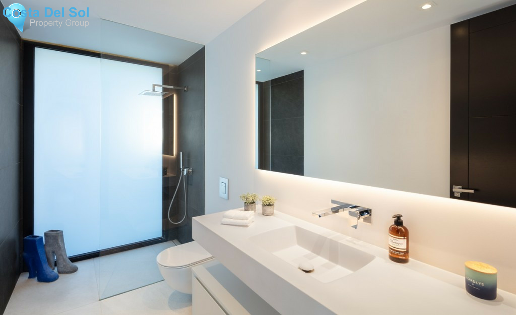 House in Nueva Andalucía-1241545