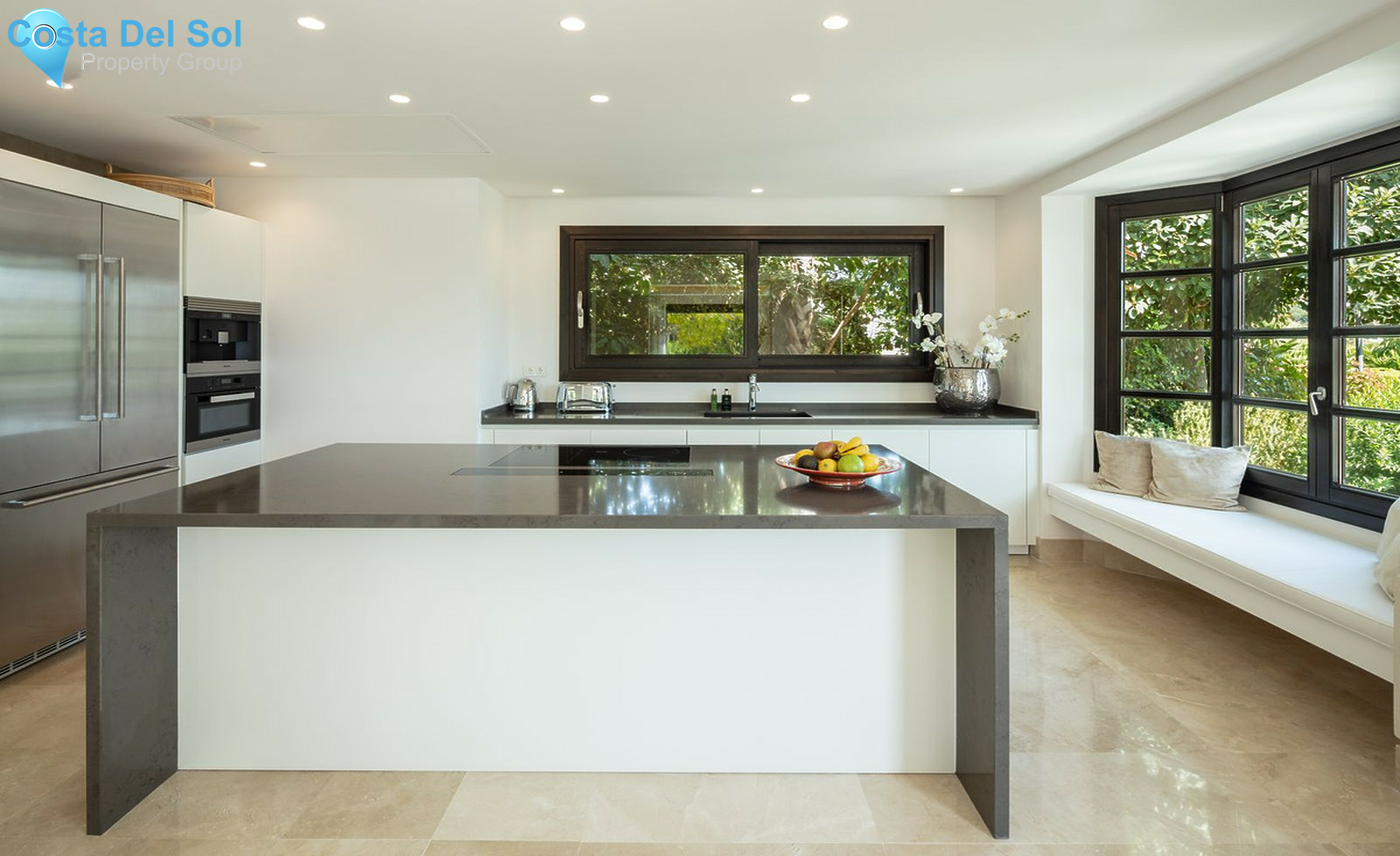 House in Nueva Andalucía-1269163