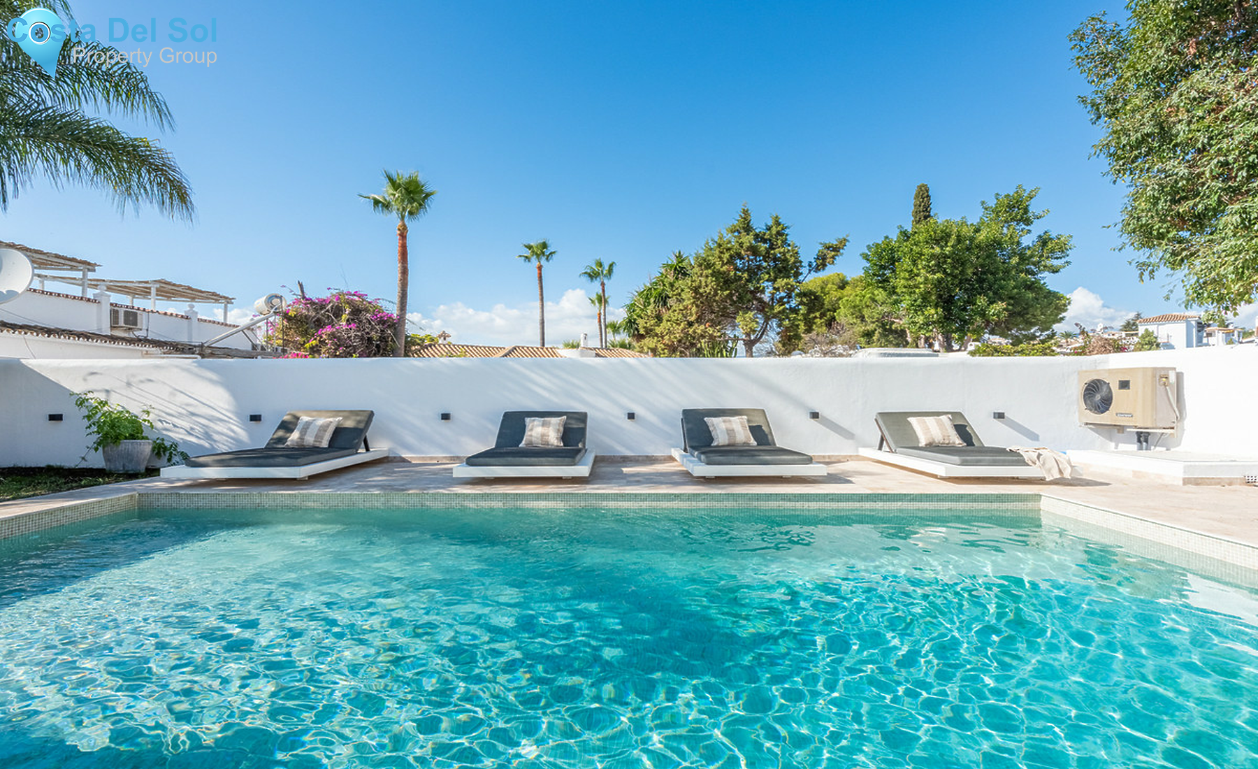 House in Nueva Andalucía-1303054