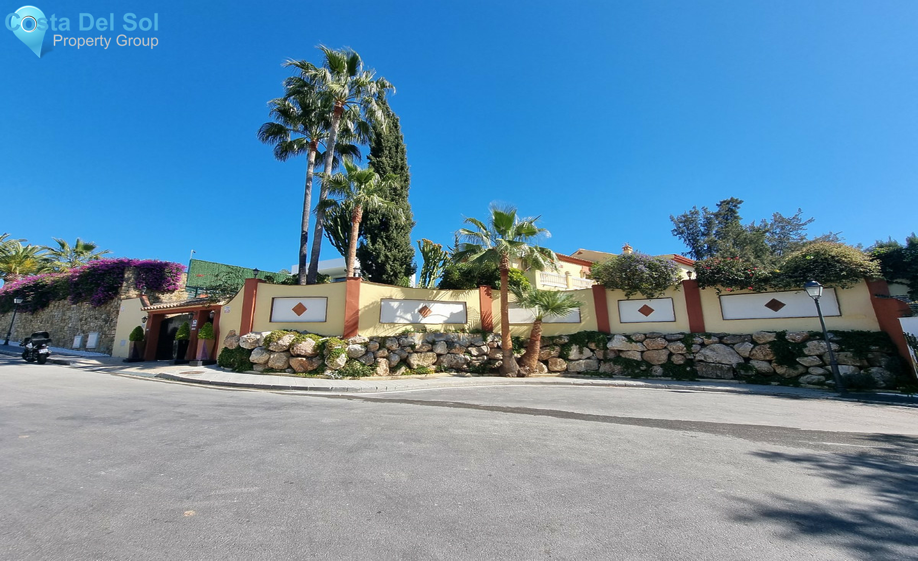 House in Nueva Andalucía-1308653