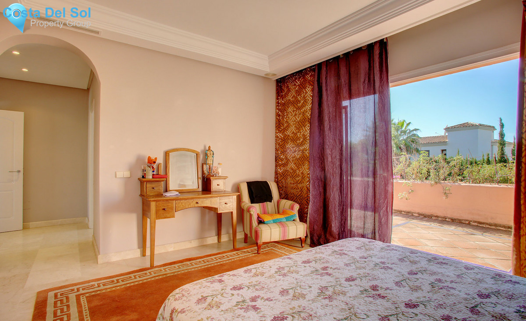 House in Nueva Andalucía-1351897