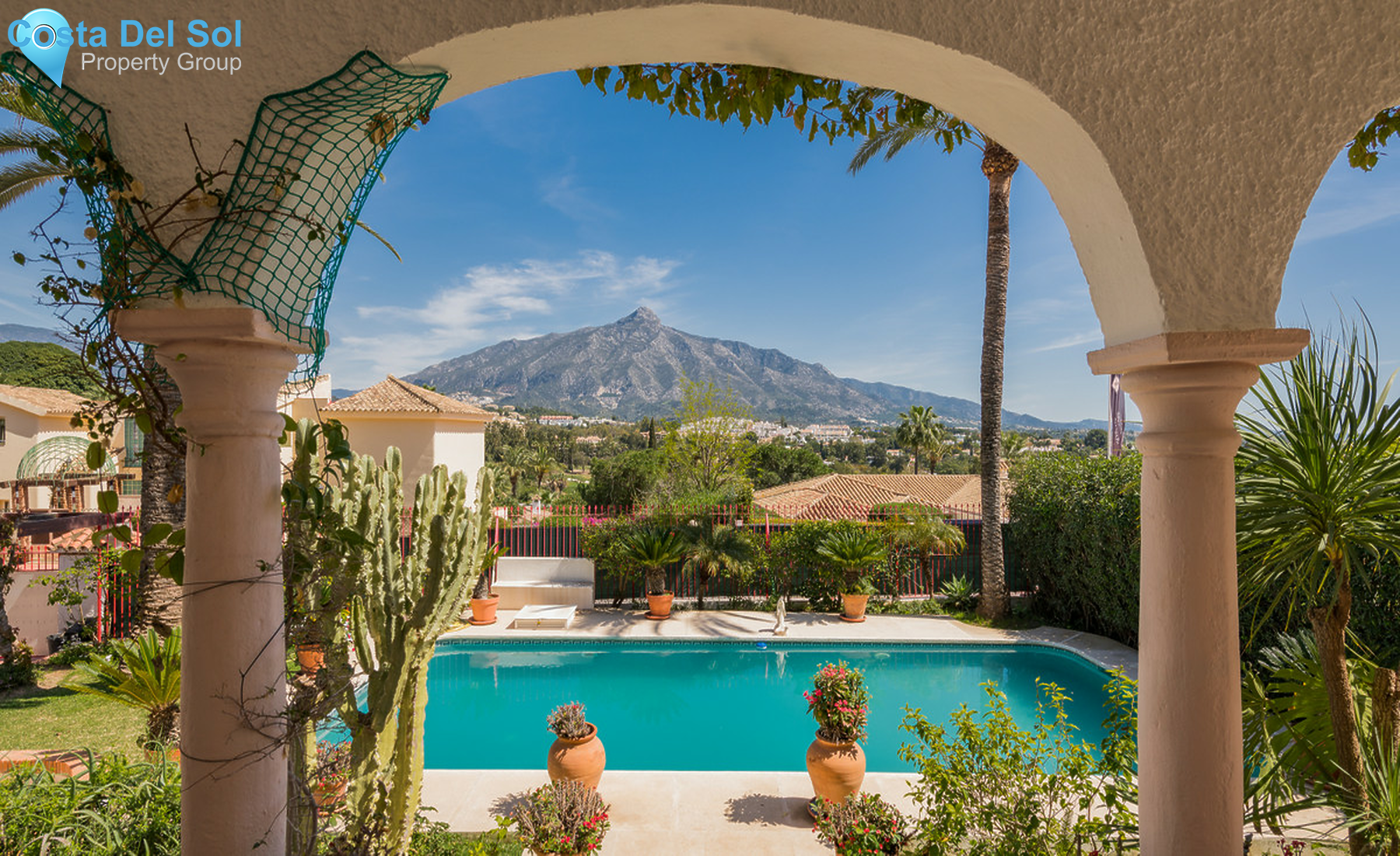 House in Nueva Andalucía-1369747