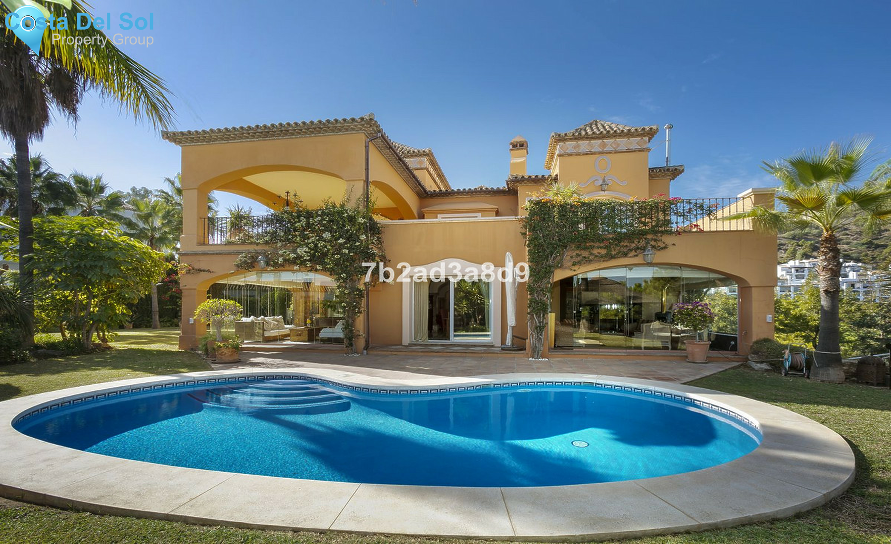 House in Nueva Andalucía-1500433