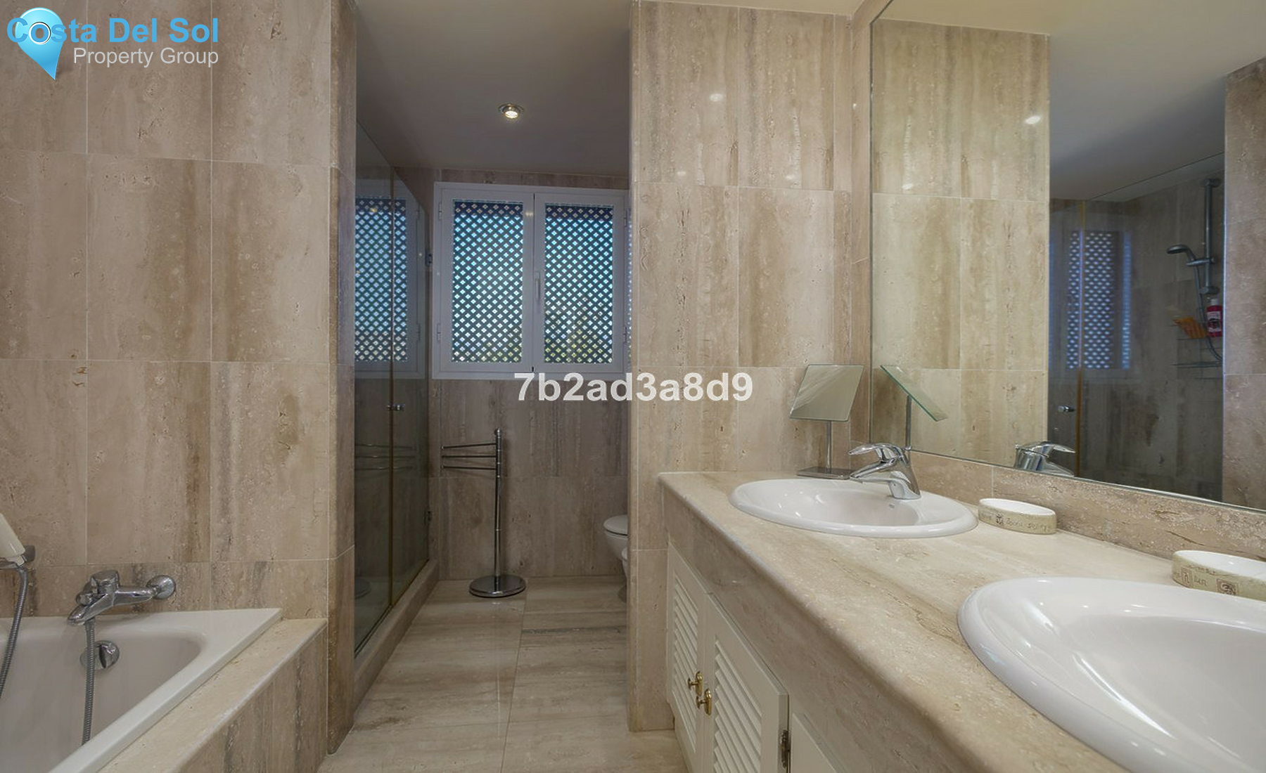 House in Nueva Andalucía-1500446