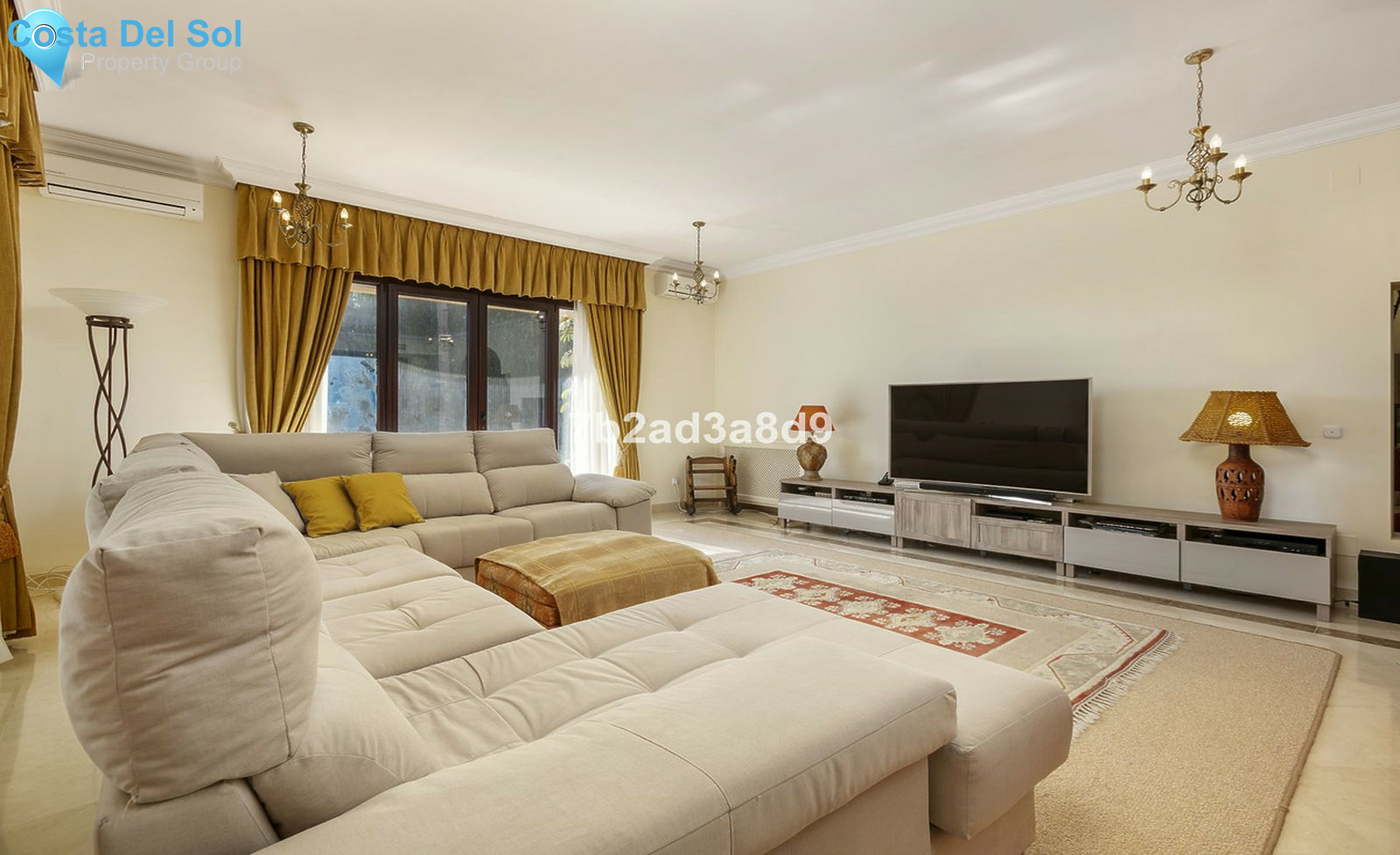 House in Nueva Andalucía-1500448