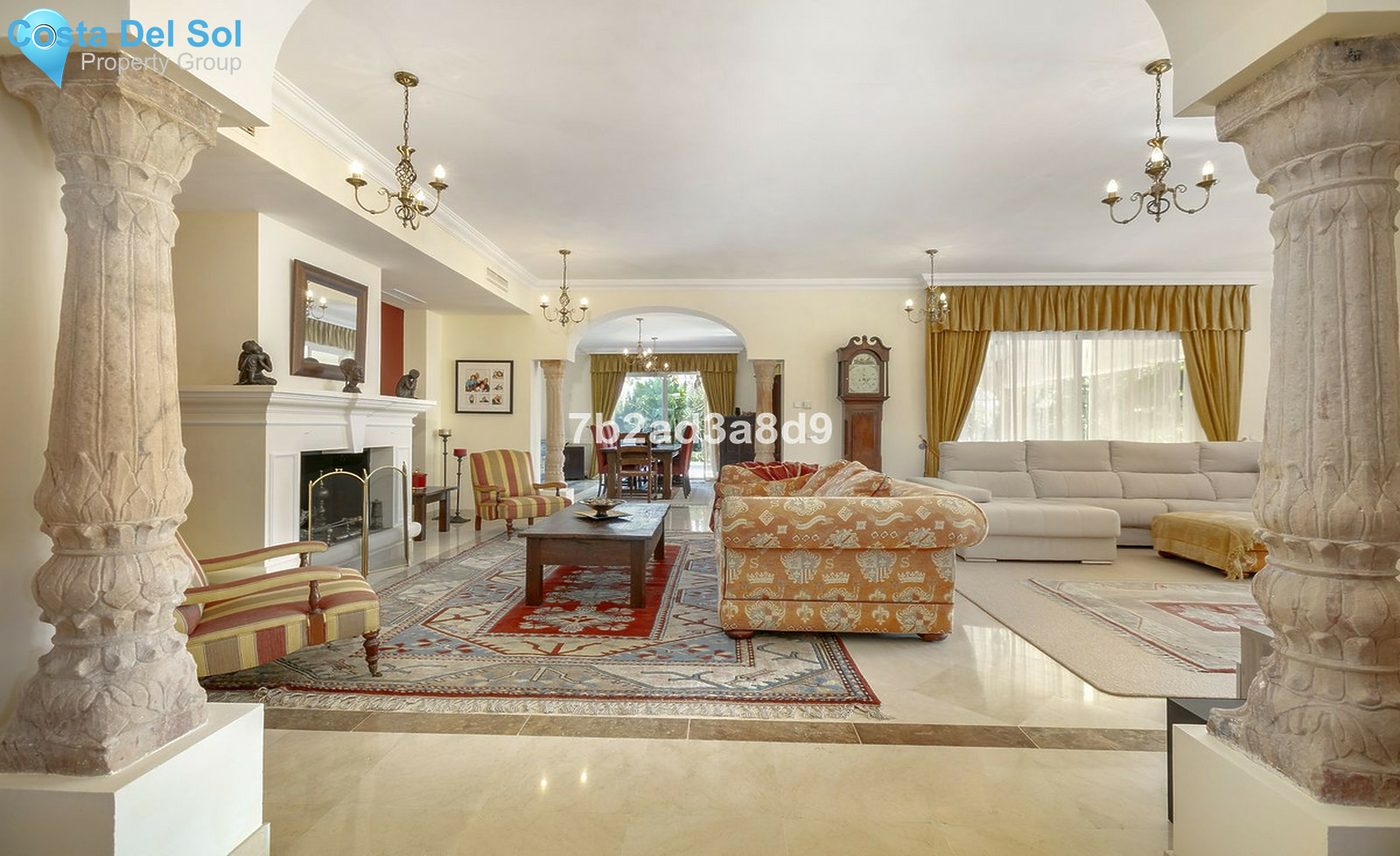 House in Nueva Andalucía-1500437