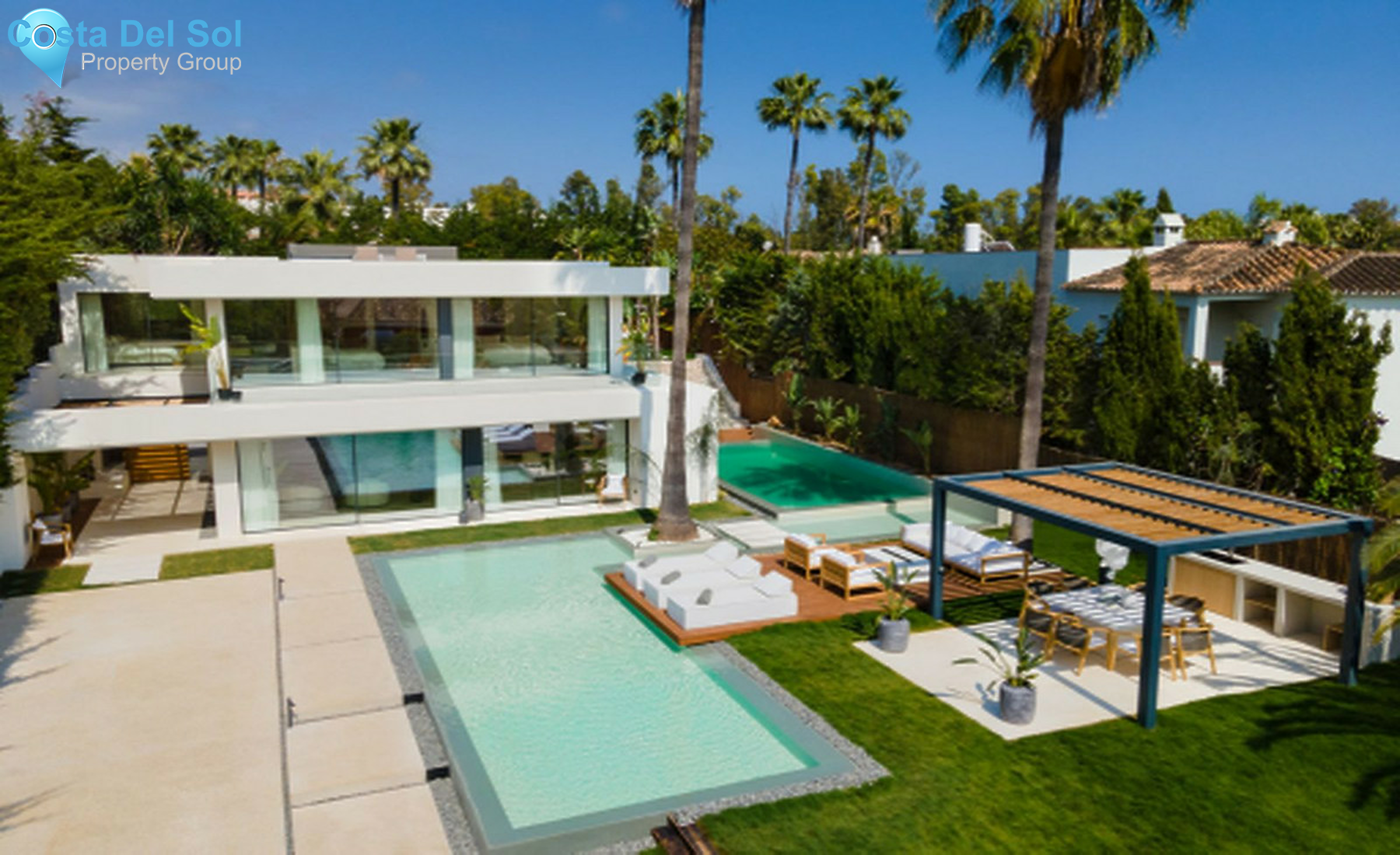 House in Nueva Andalucía-1526608