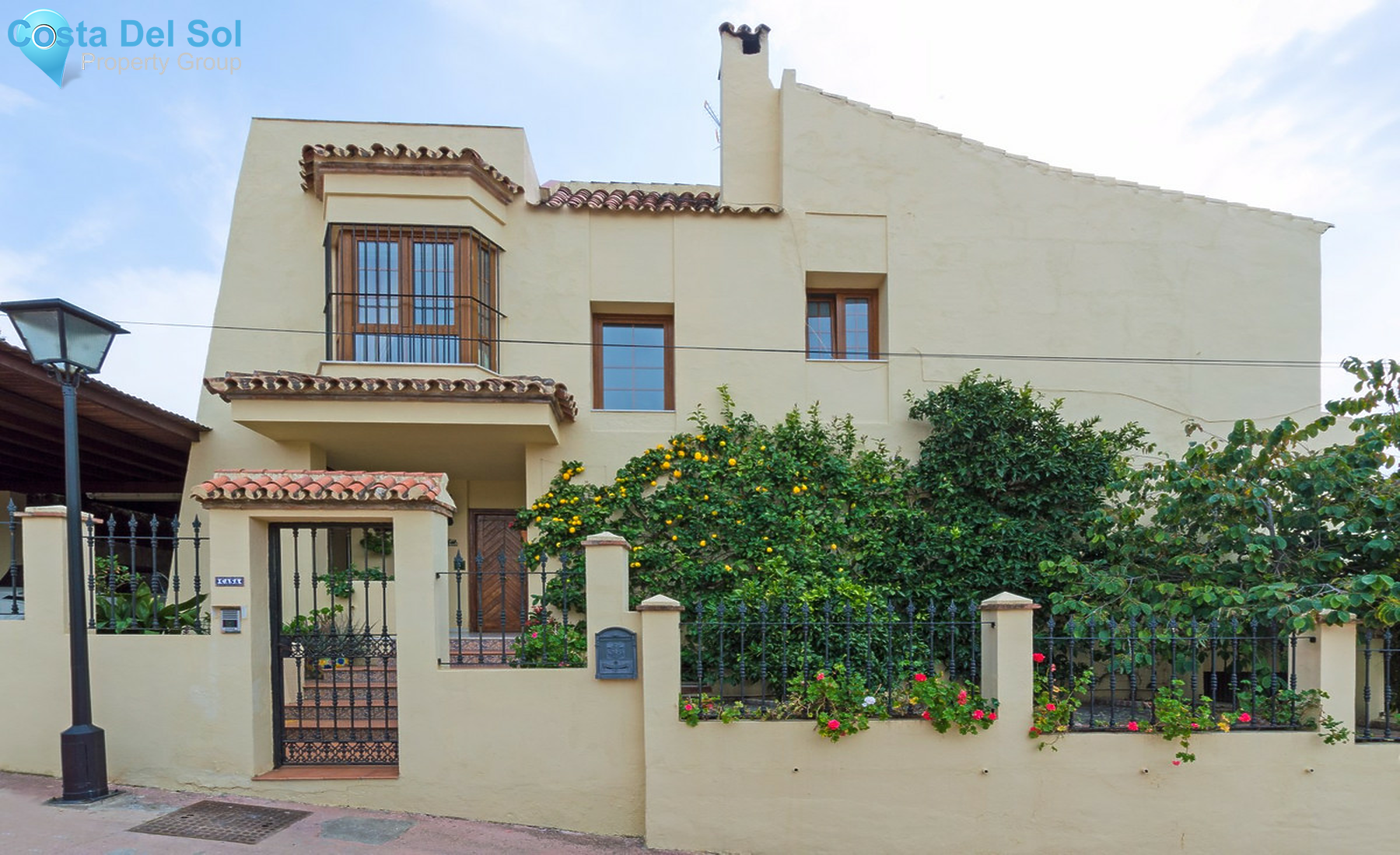 House in Nueva Andalucía