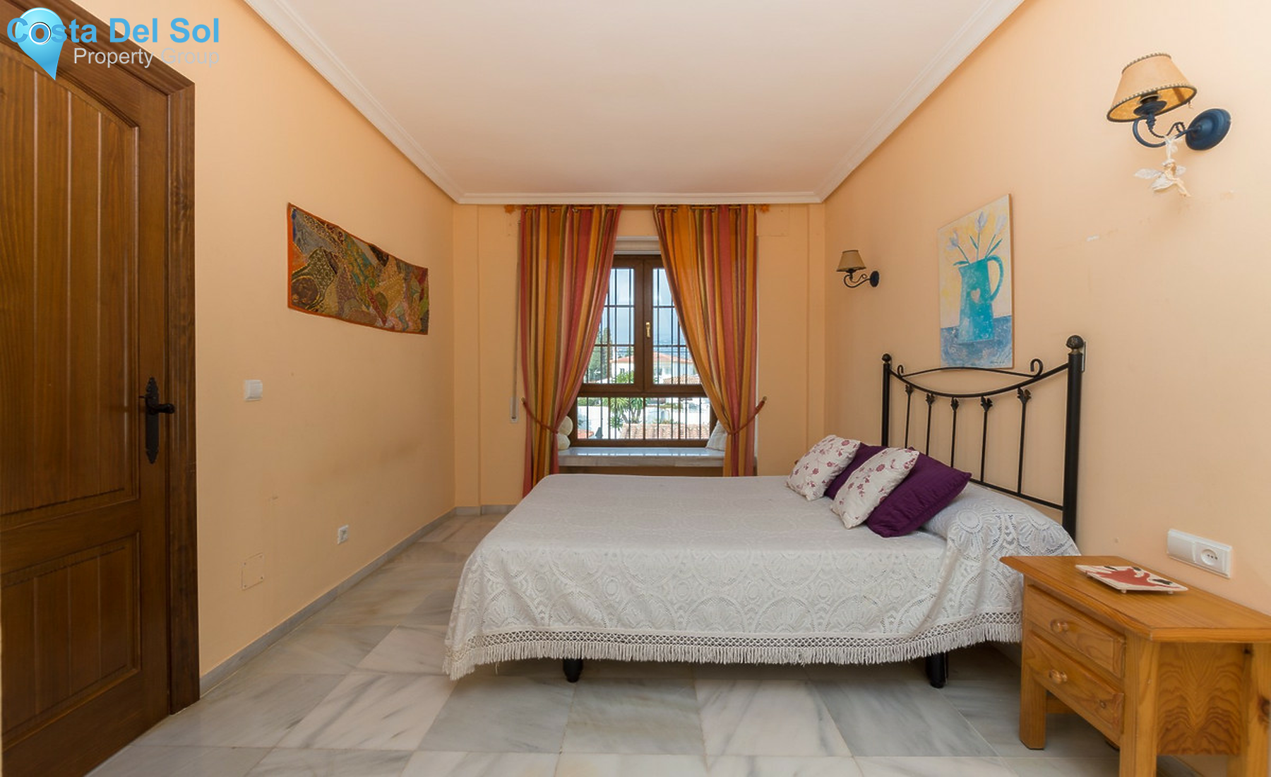 House in Nueva Andalucía-1541176