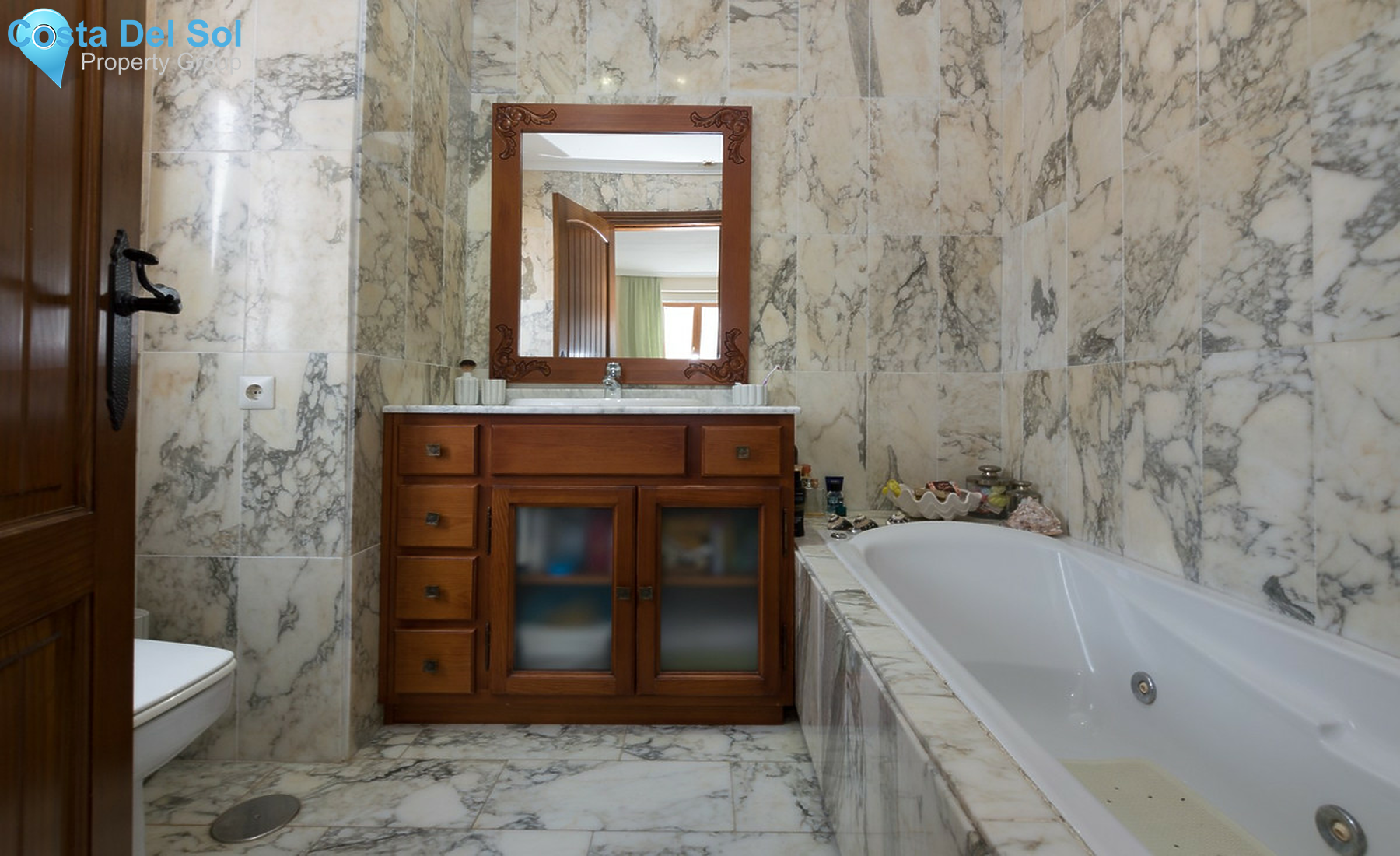 House in Nueva Andalucía-1541179